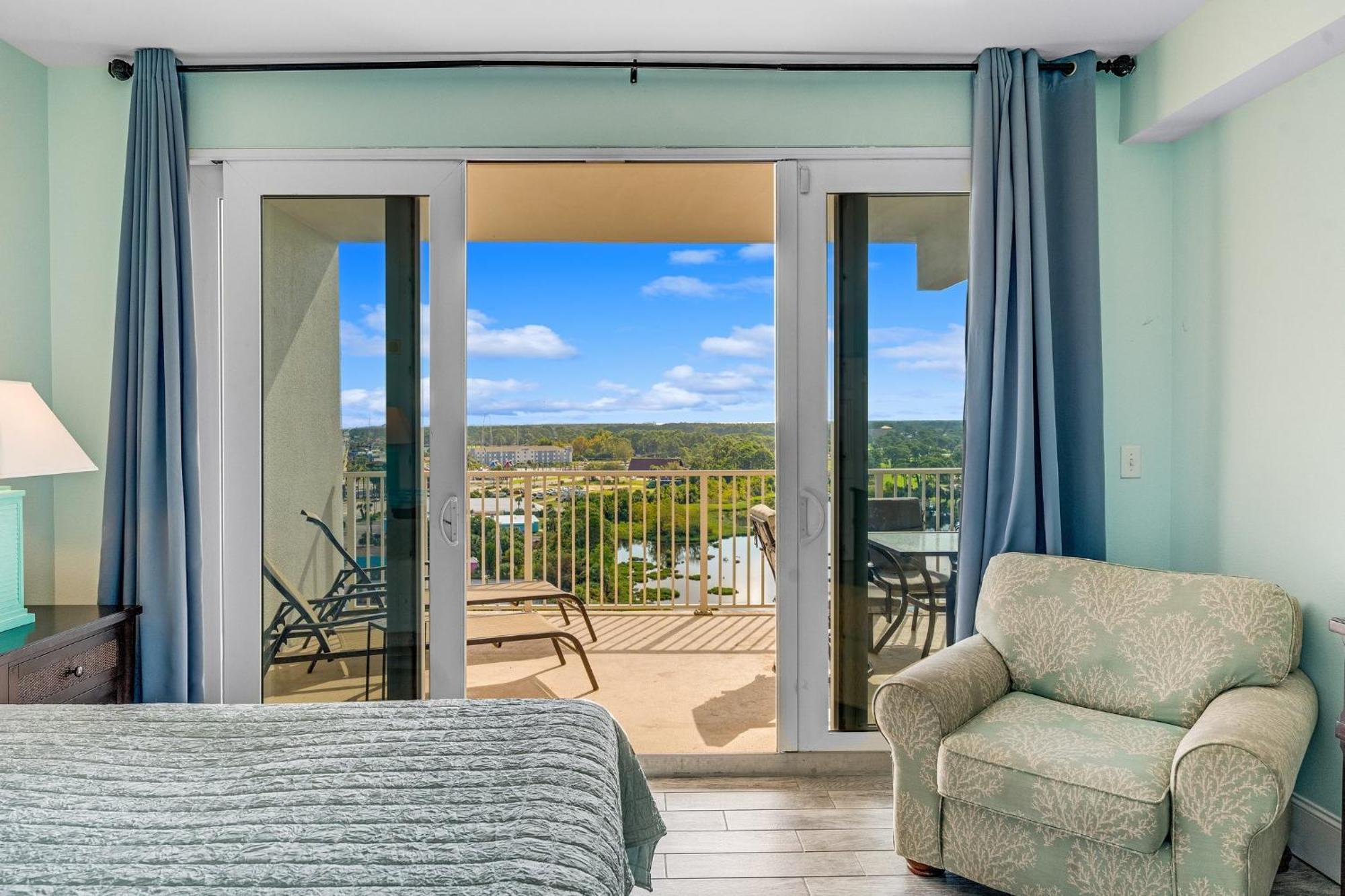 Laketown Wharf 1034 Apartment Panama City Beach
