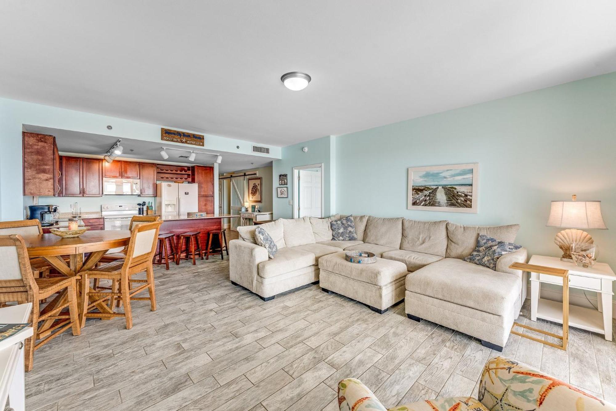 Apartment Laketown Wharf 1034 *