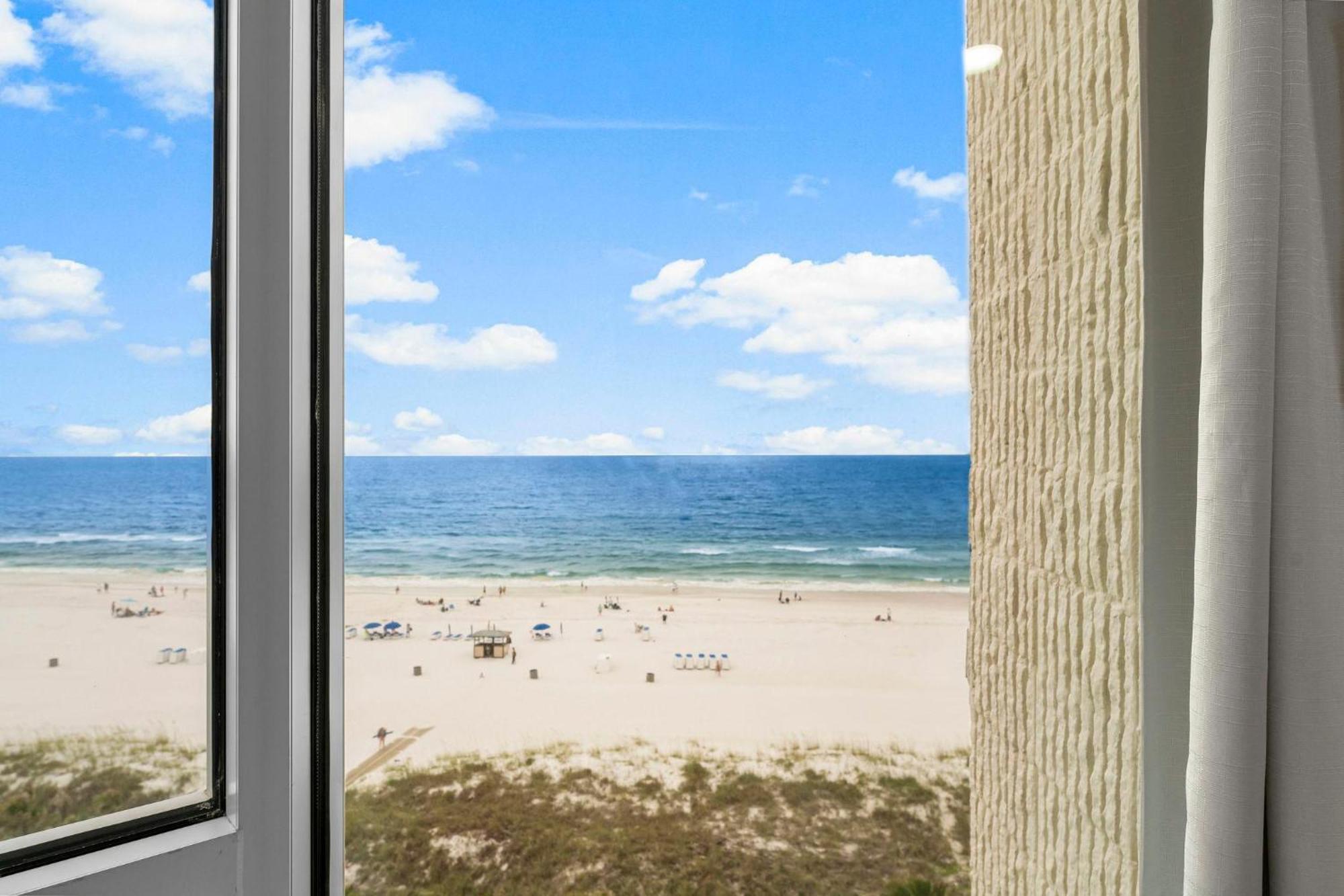 Apartment Of The Gulf 815