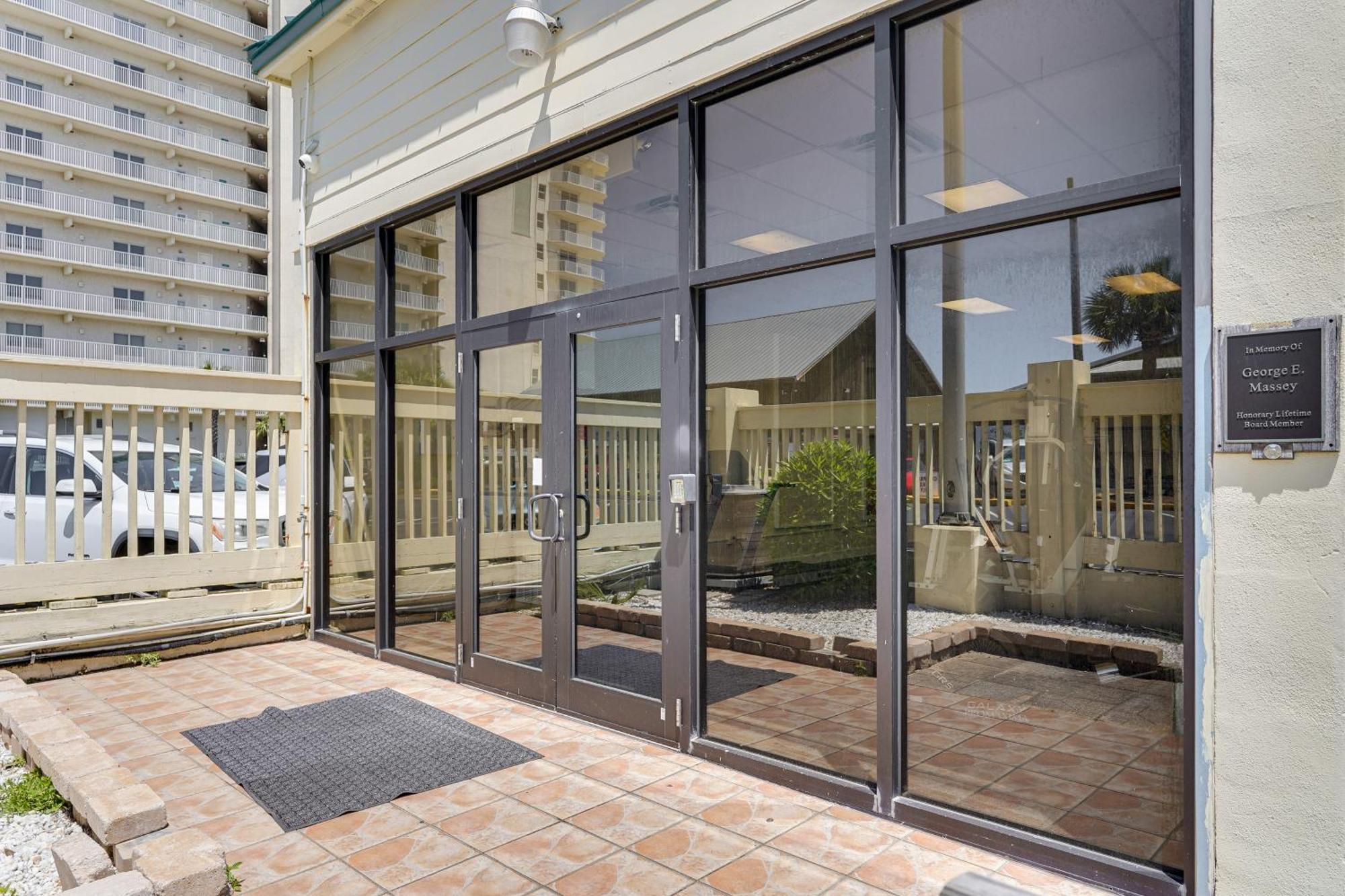 Beachfront With Community Pool And Balcony! Panama City Beach