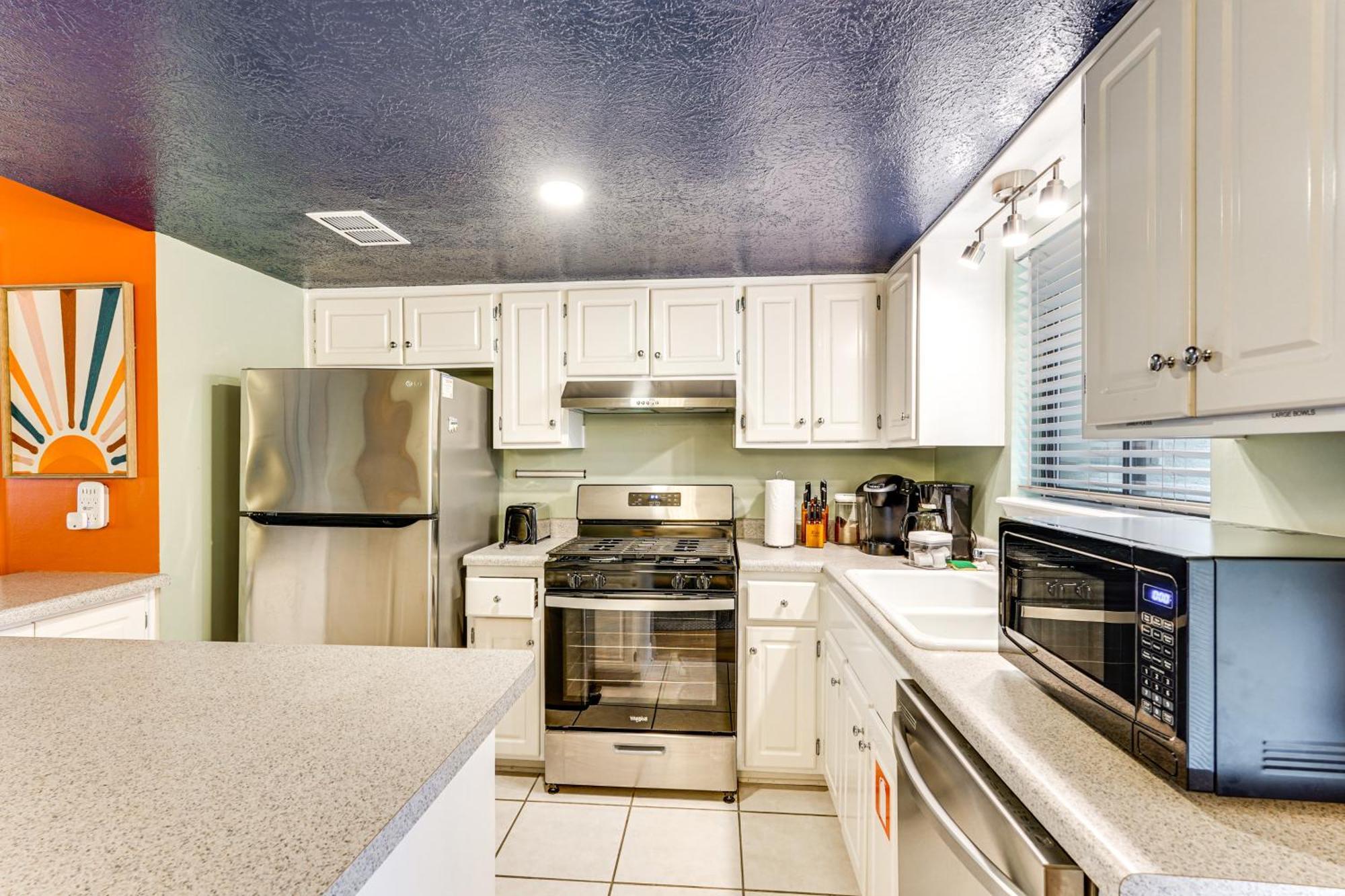 Resort-style Pcb Townhome Access And Pools! Holiday home Panama City Beach