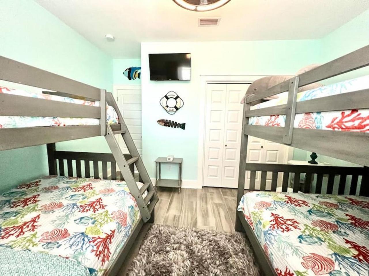 With Pool And Golf Cart - Walk To The - Pcb Holiday home *