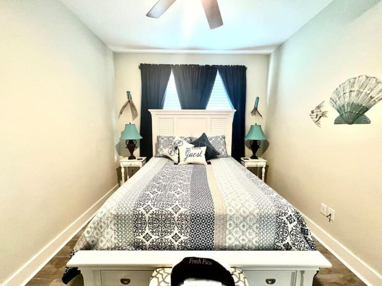 With Pool And Golf Cart - Walk To The - Pcb Holiday home *