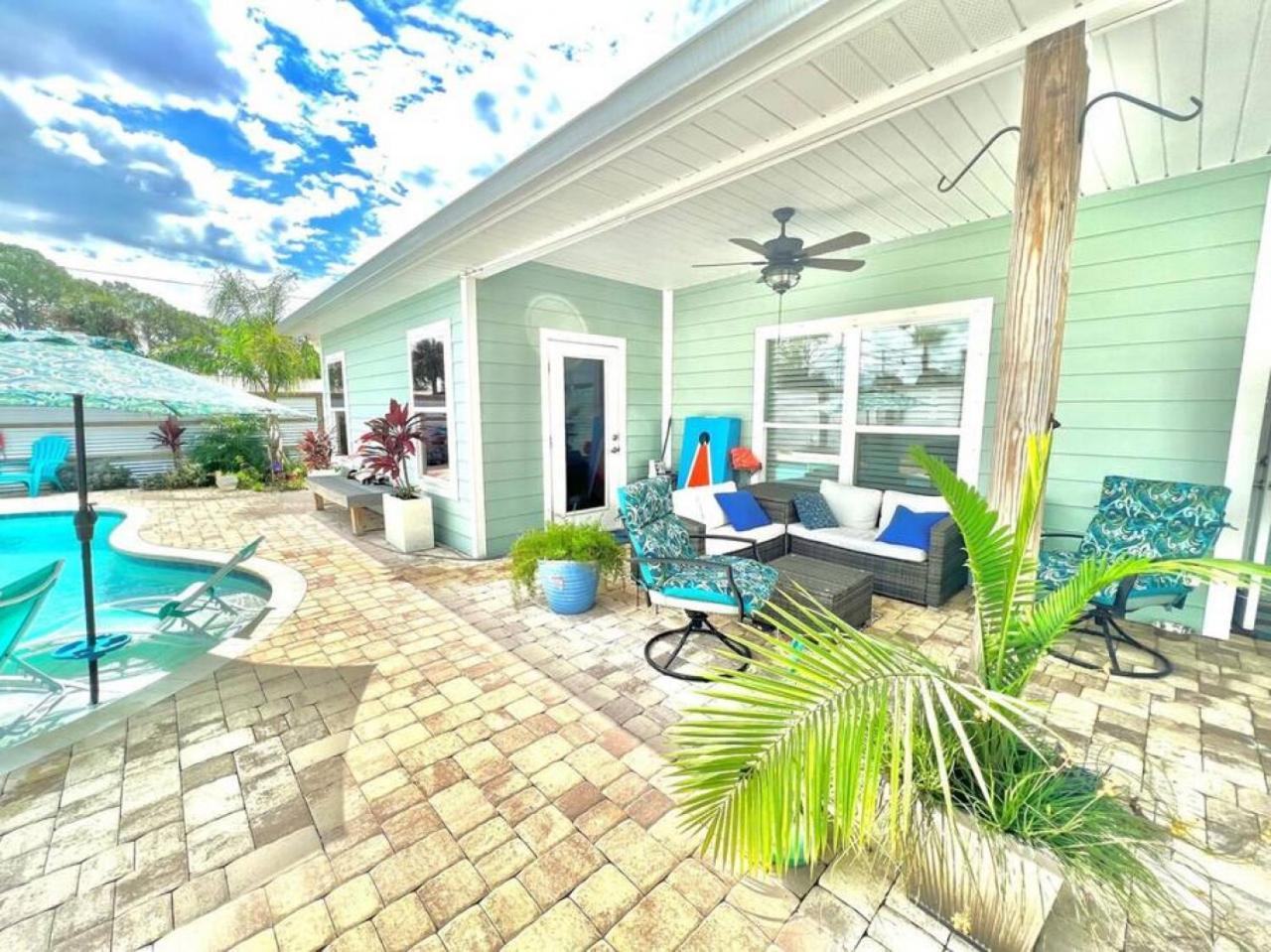 With Pool And Golf Cart - Walk To The - Pcb Holiday home