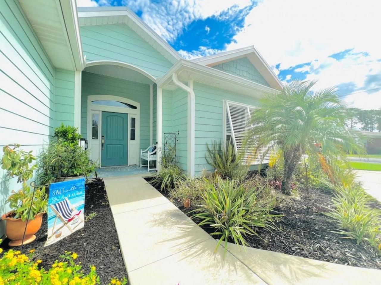 Holiday home With Pool And Golf Cart - Walk To The - Pcb *