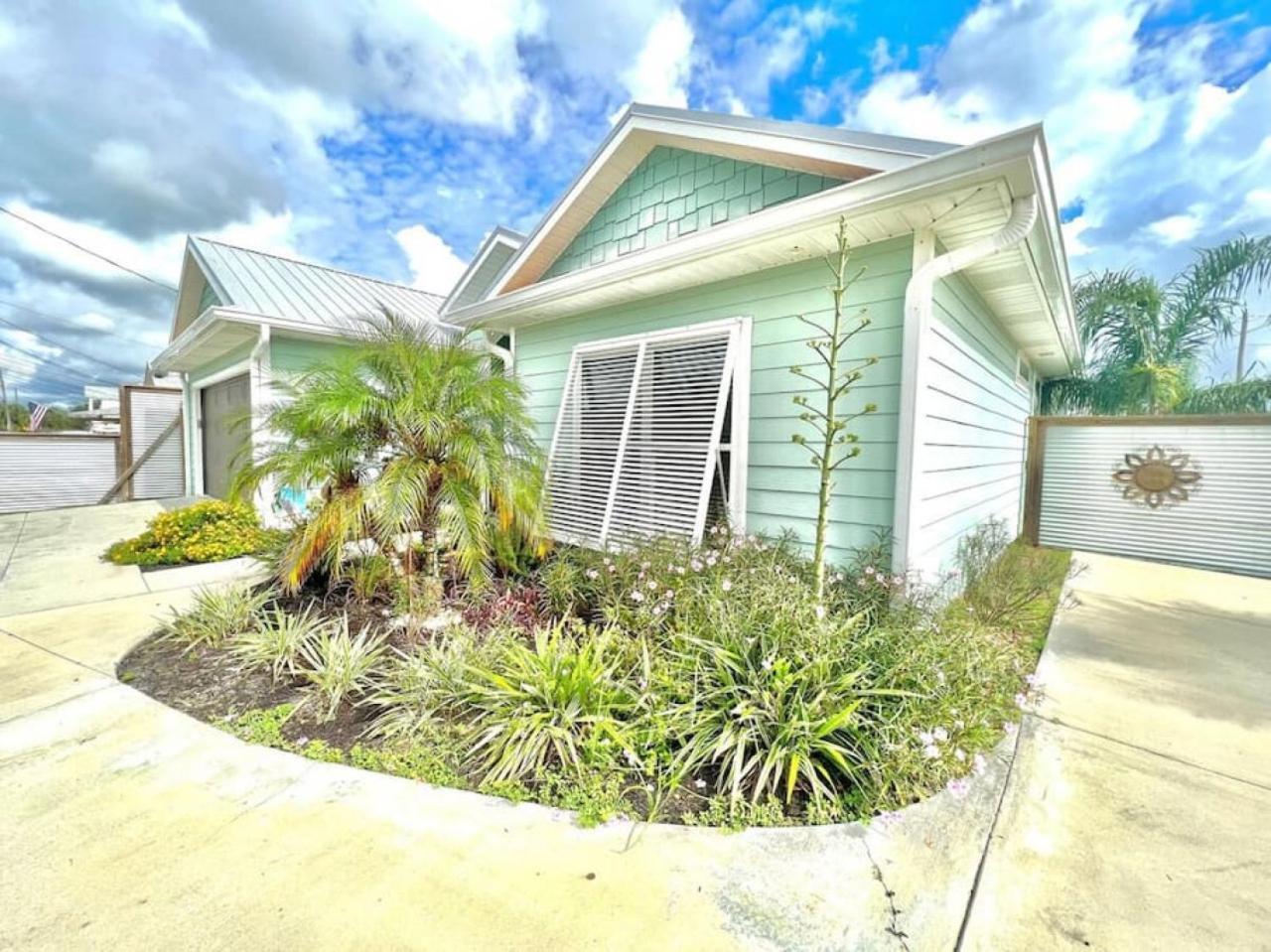 With Pool And Golf Cart - Walk To The - Pcb Holiday home *