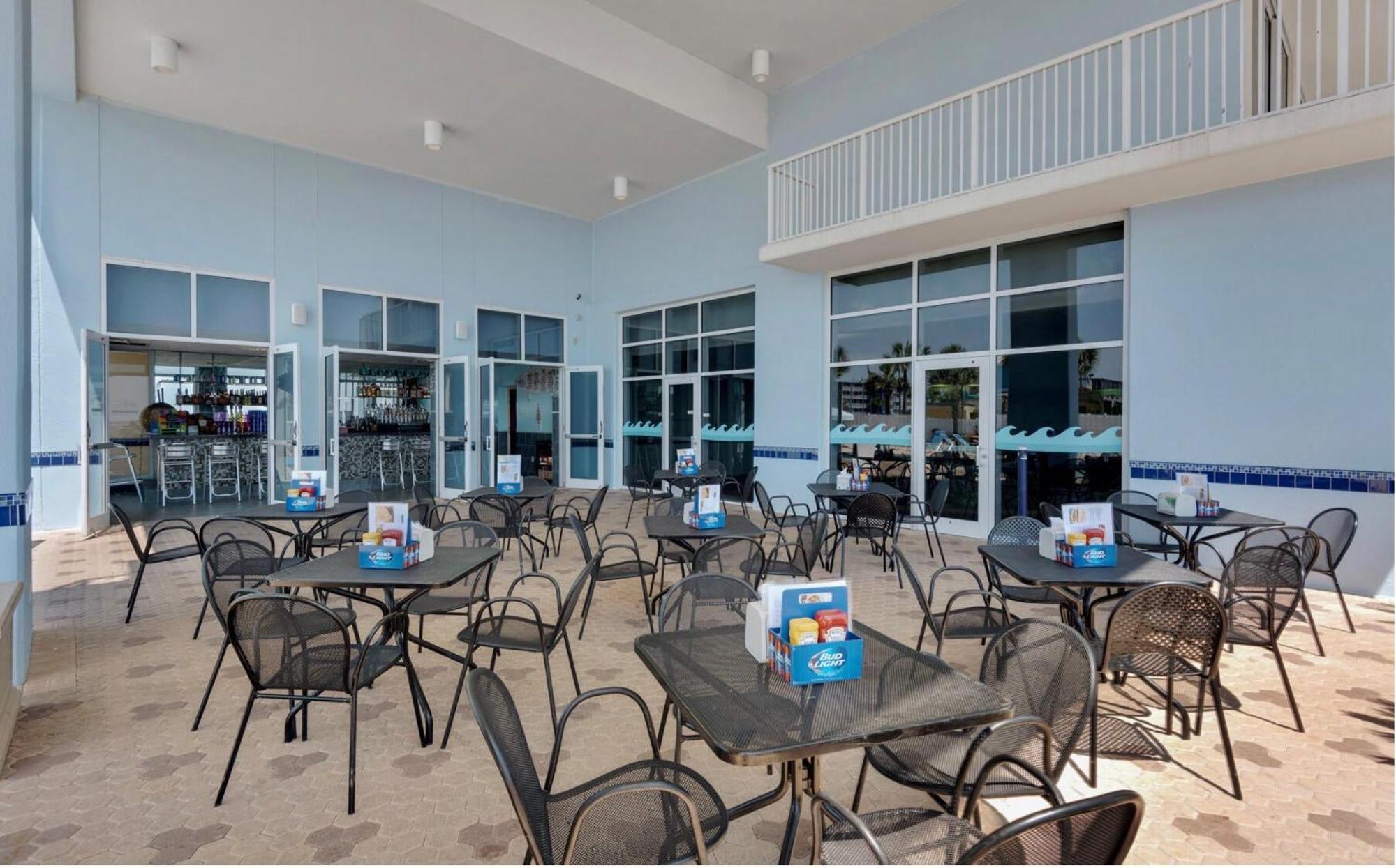 Apartment Beachfront Retreat! Family Friendly 1bd Getaway! By Dolce Getaways Pcb!
