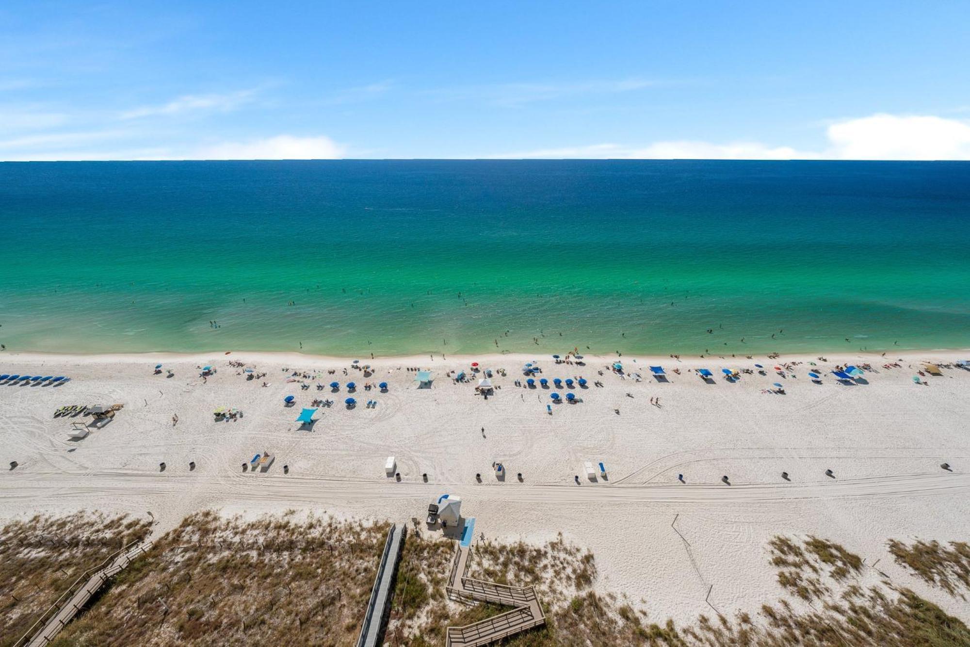 Beachfront Retreat! Family Friendly 1bd Getaway! By Dolce Getaways Pcb! Apartment *