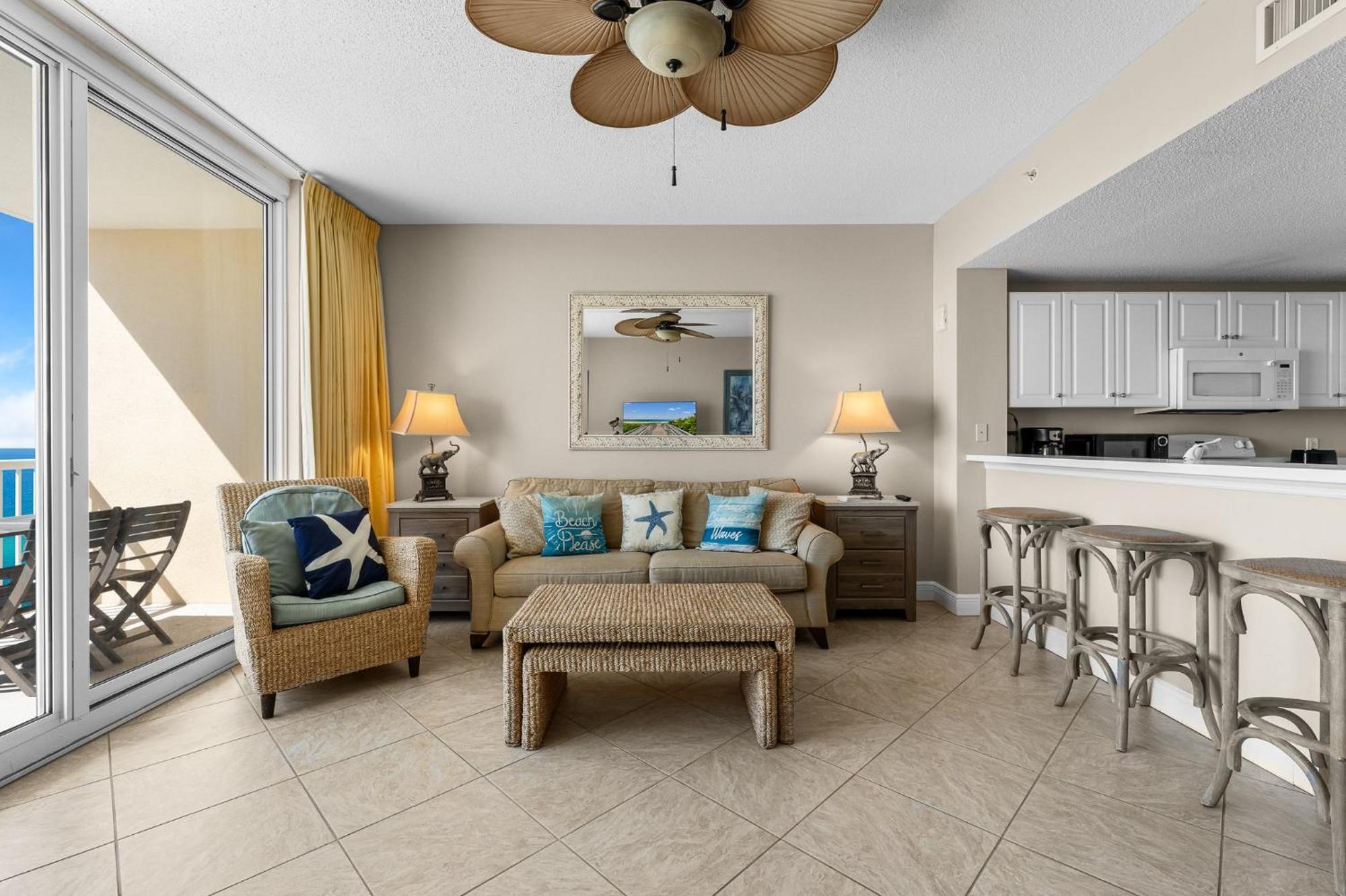Beachfront Retreat! Family Friendly 1bd Getaway! By Dolce Getaways Pcb! *