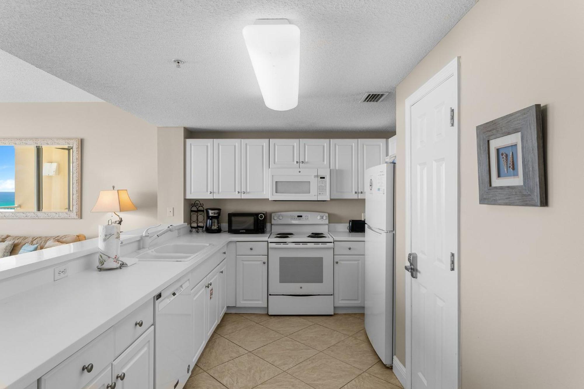 Beachfront Retreat! Family Friendly 1bd Getaway! By Dolce Getaways Pcb! Apartment Panama City Beach