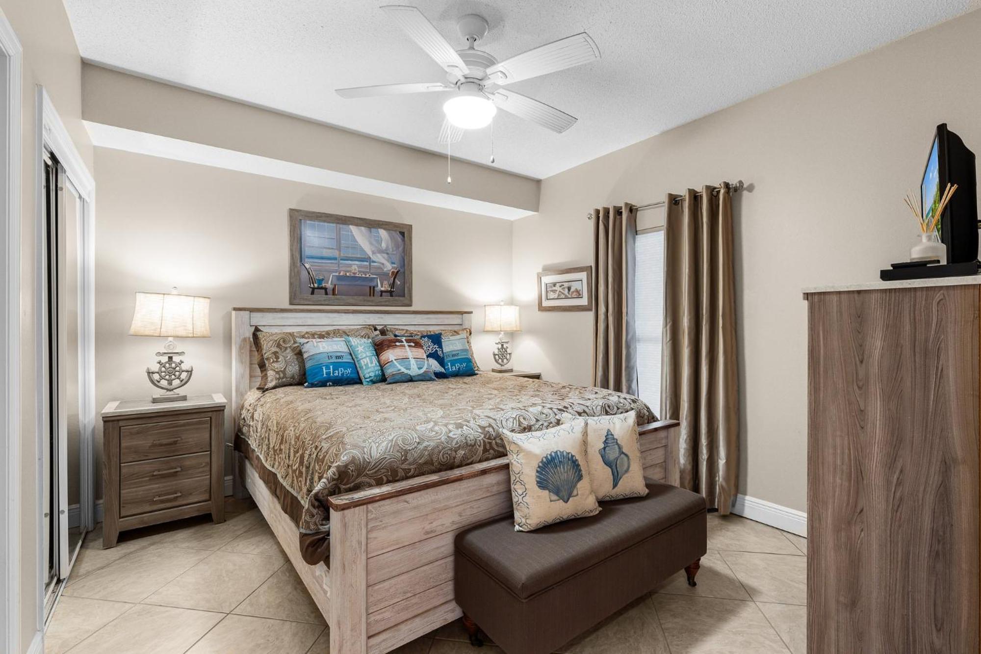 Apartment Beachfront Retreat! Family Friendly 1bd Getaway! By Dolce Getaways Pcb! Panama City Beach