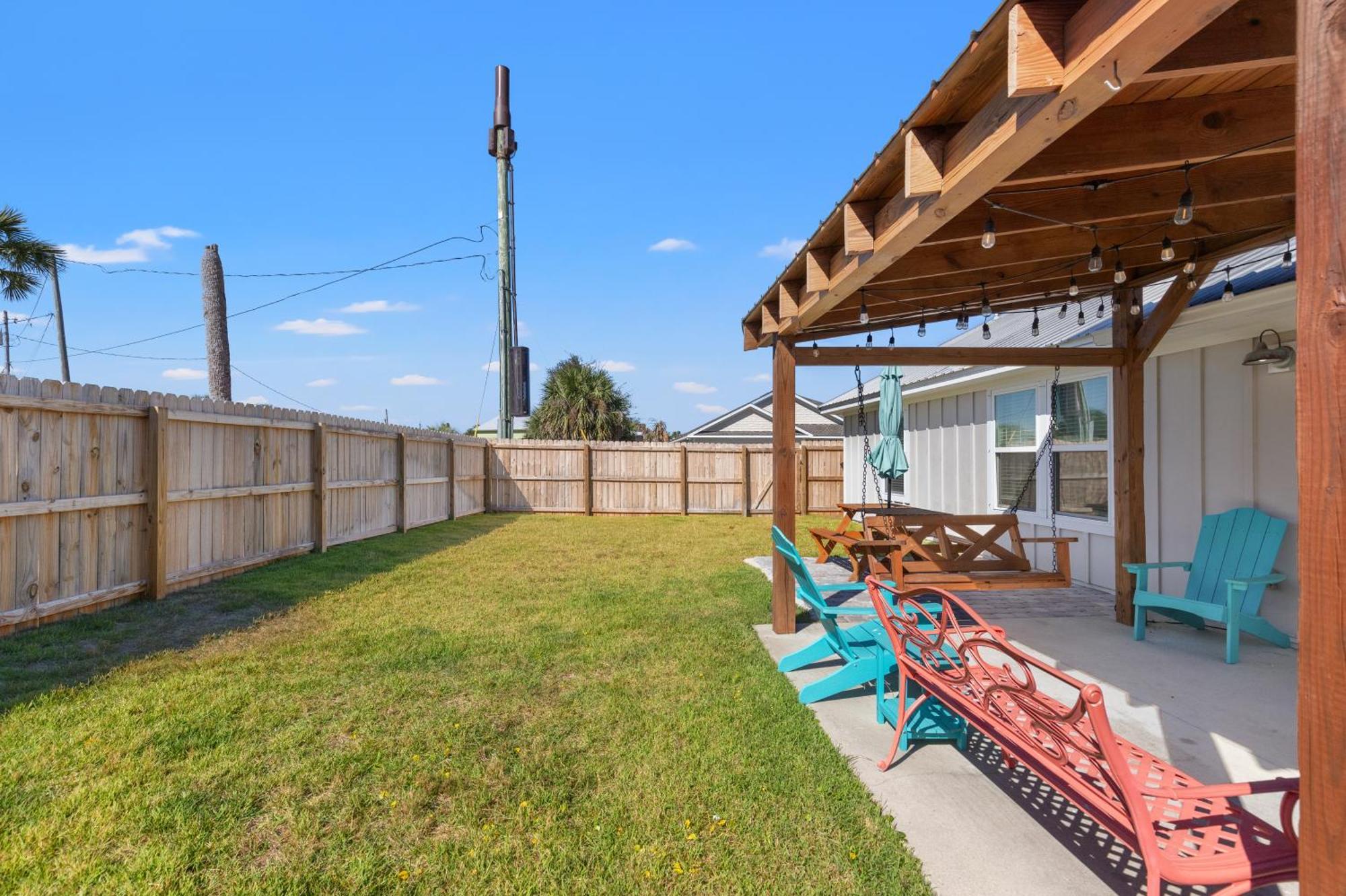 Coral - 3bd 2ba Close To W/ Optional Golf Cart! Holiday home *