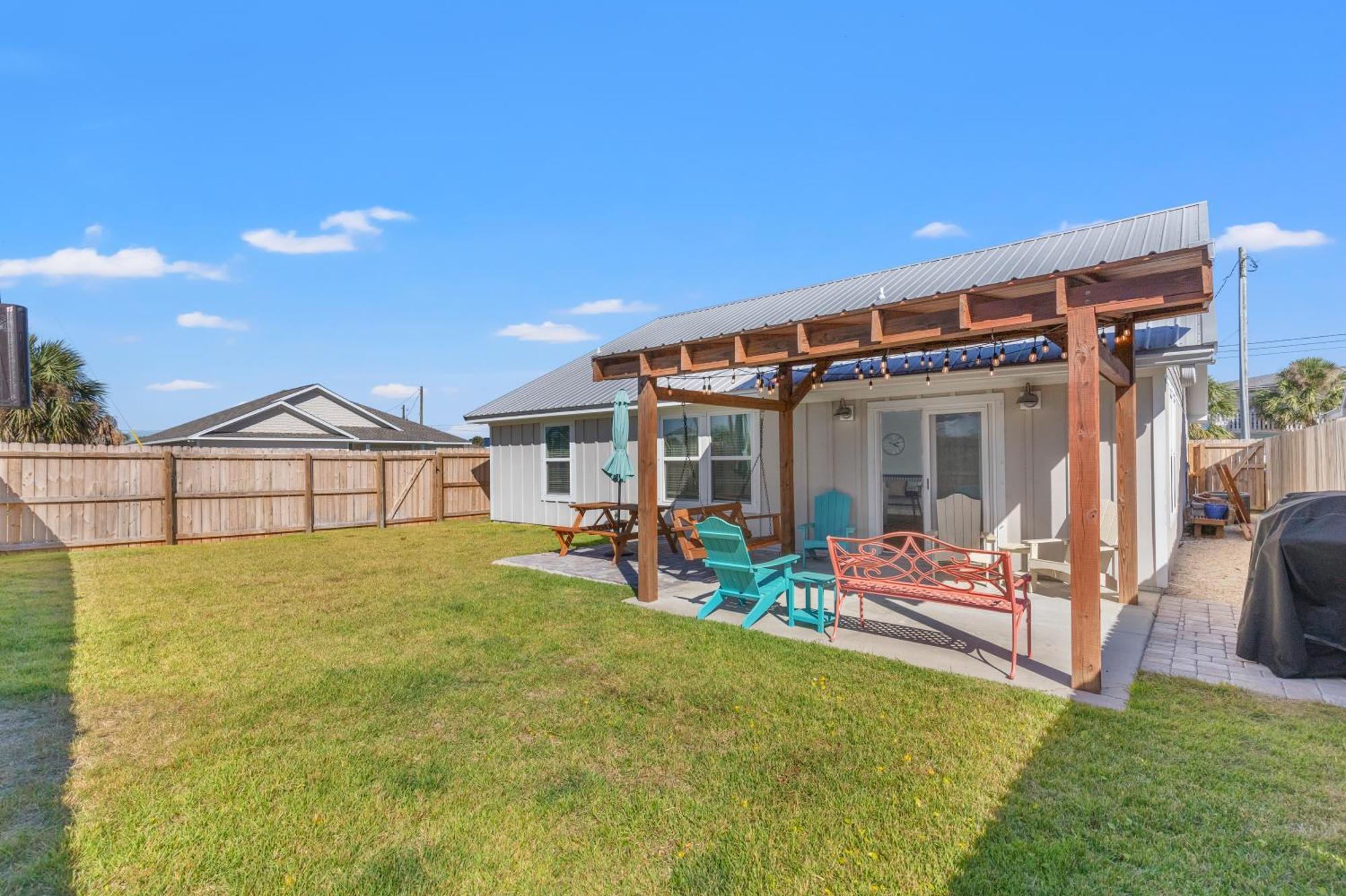 Holiday home Coral - 3bd 2ba Close To W/ Optional Golf Cart! *