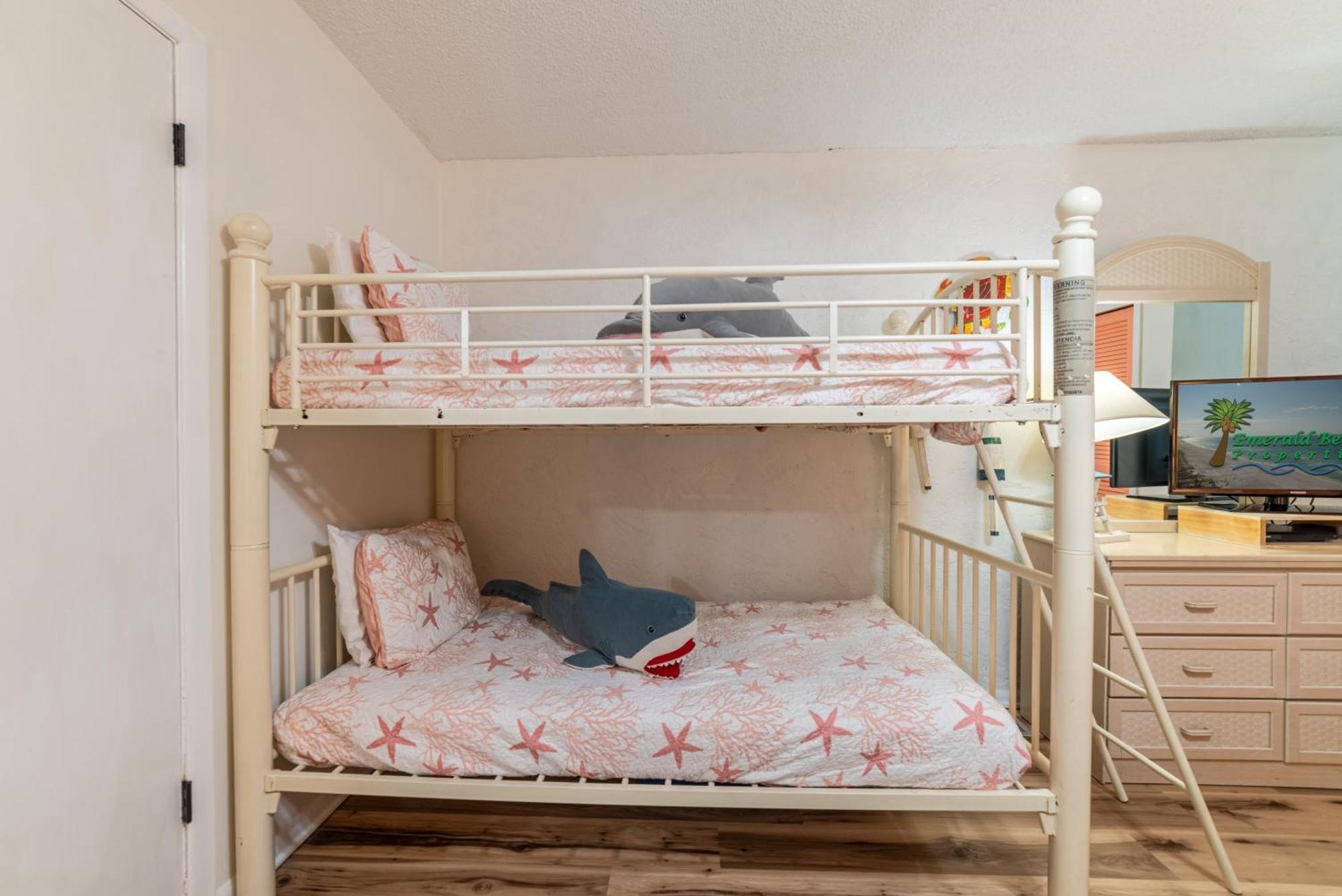 Sugar B04 'seaside Escape' Holiday home *