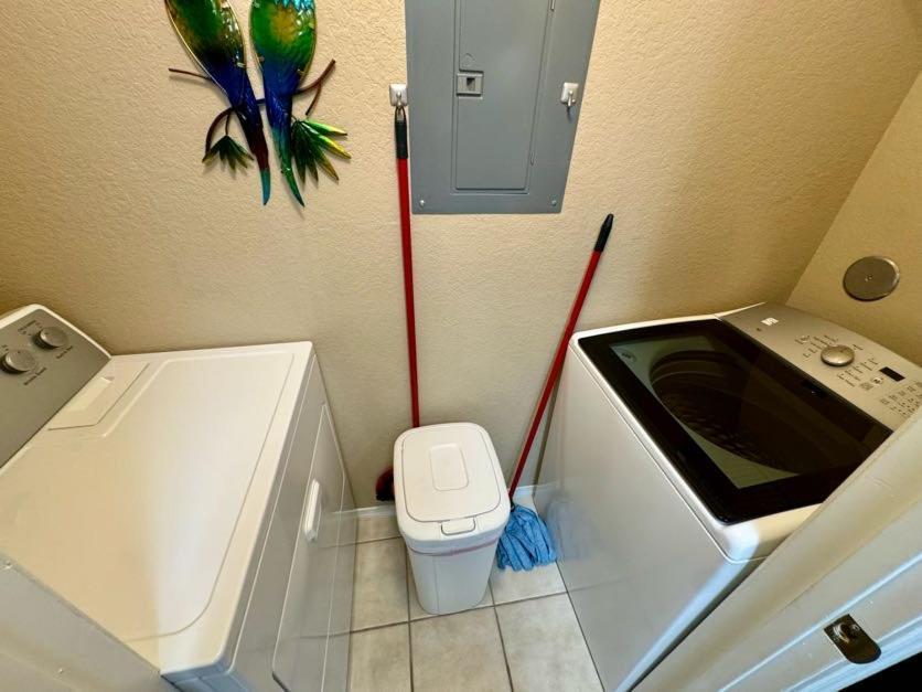 House That Sleeps 14 With Pool, Gym, Access * Panama City Beach