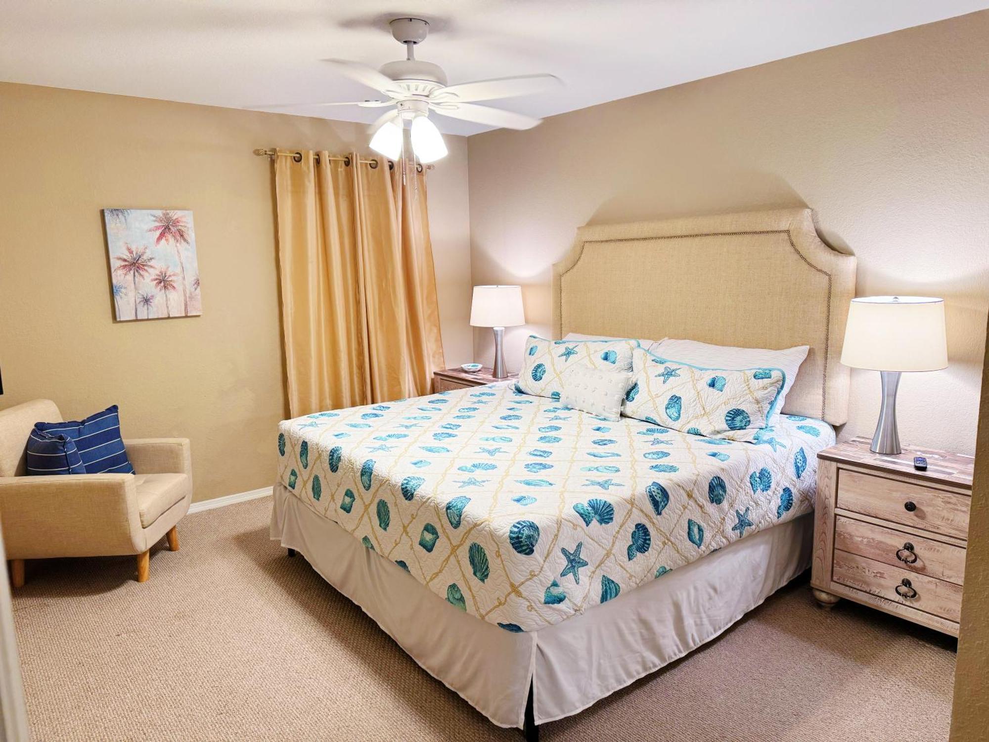 House That Sleeps 14 With Pool, Gym, Access * Panama City Beach