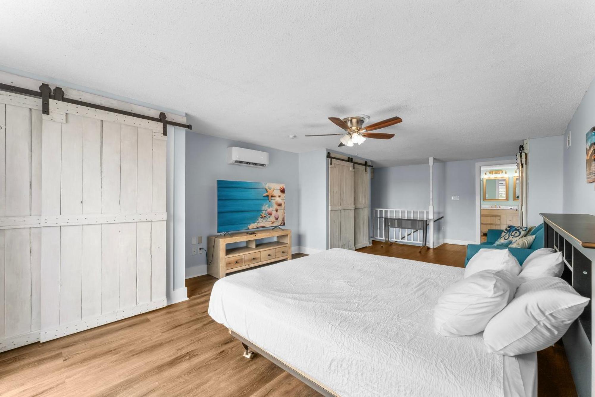 Spacious With Stylish, Modern Decor Throughout! By Dolce Getaways Pcb Panama City Beach
