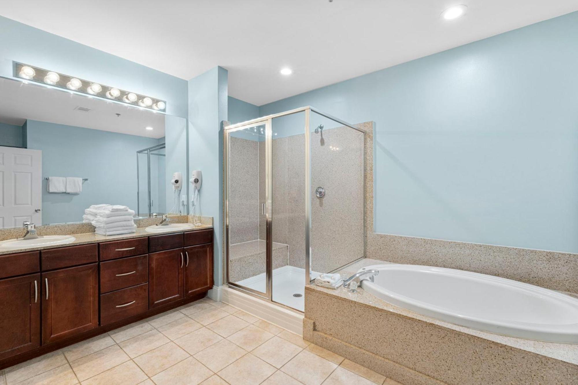 Laketown Wharf 2133 Apartment Panama City Beach