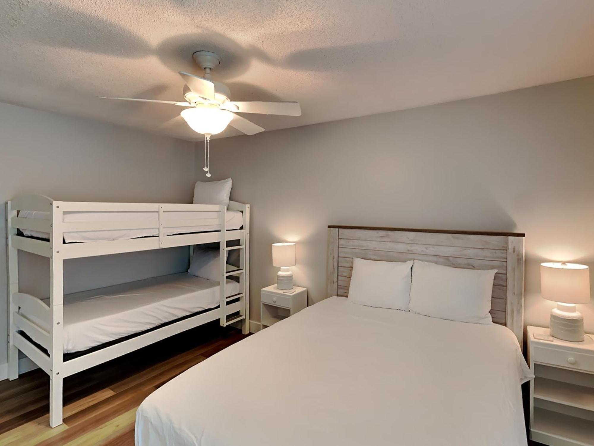 Horizon South 17c Apartment