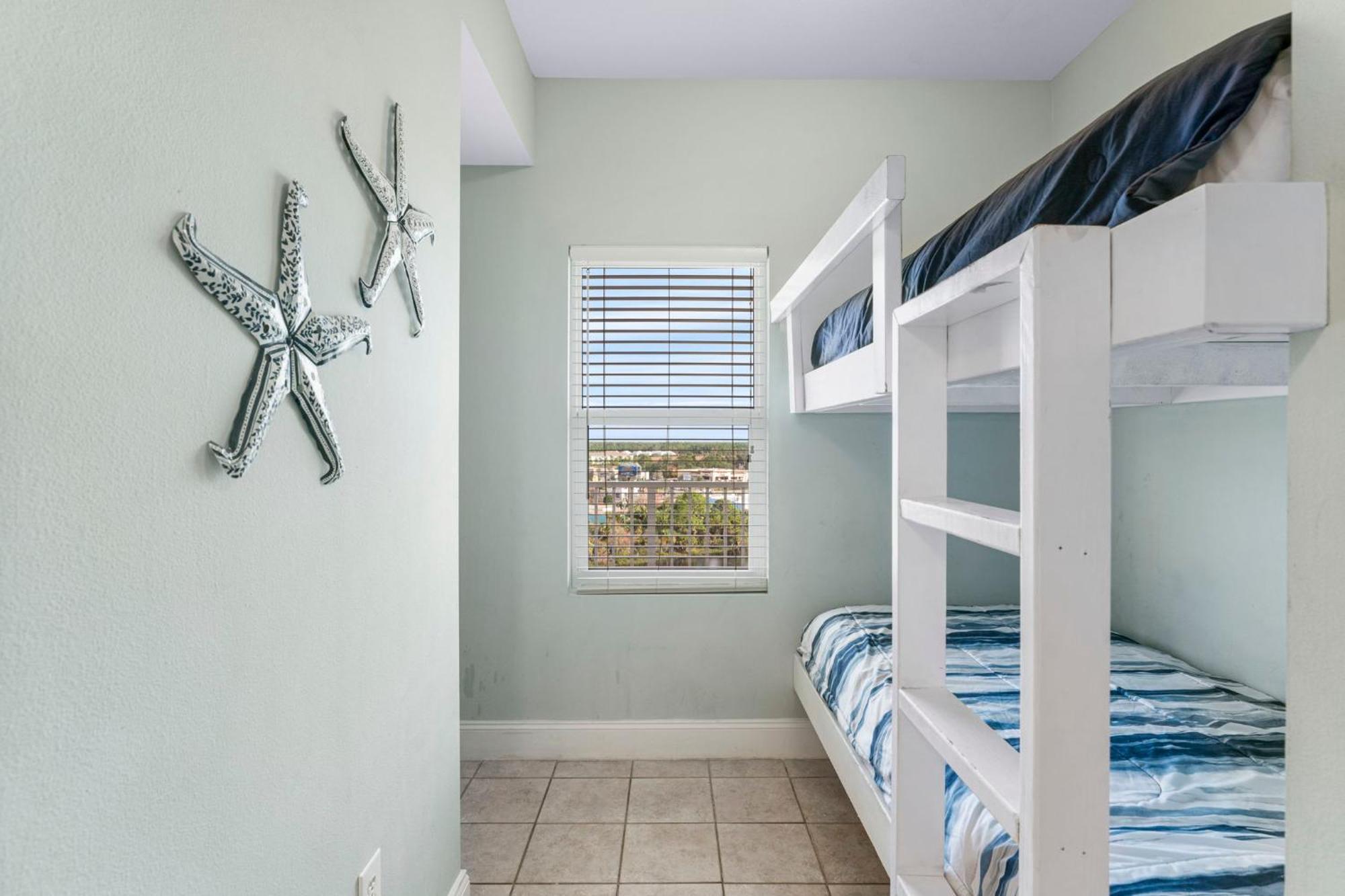 Holiday home Laketown Wharf 0811