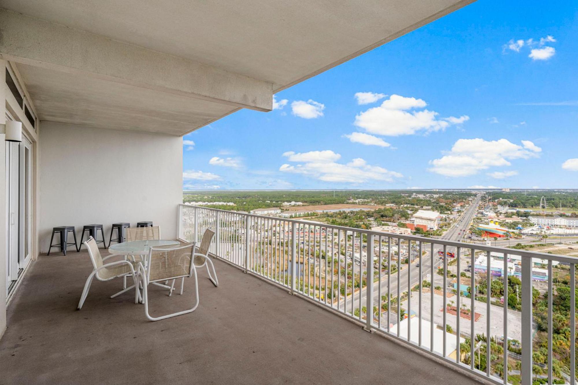 Laketown Wharf 2133 Apartment Panama City Beach