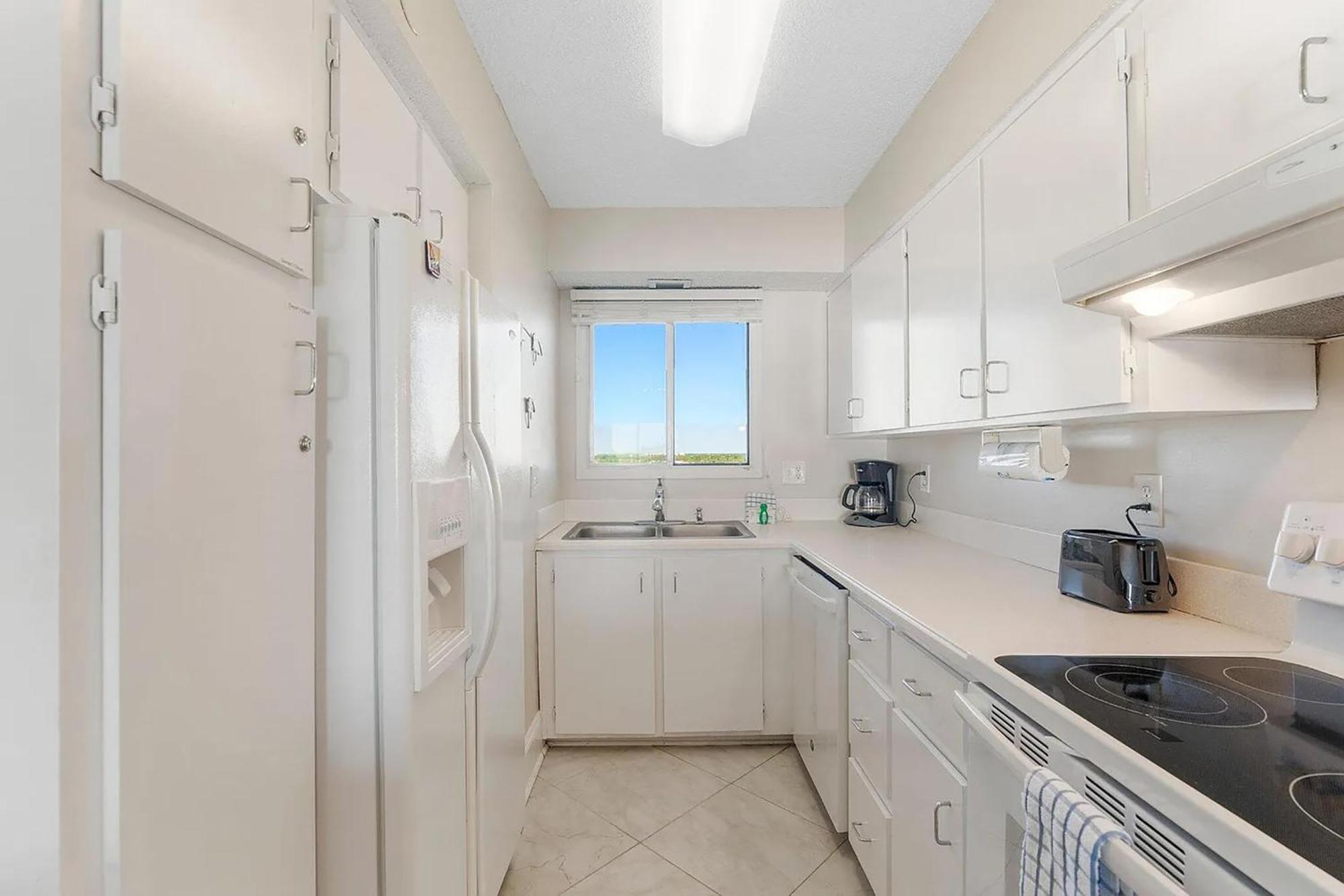 Apartment Regency Towers 1212 By Emerald Coast Retreats Panama City Beach