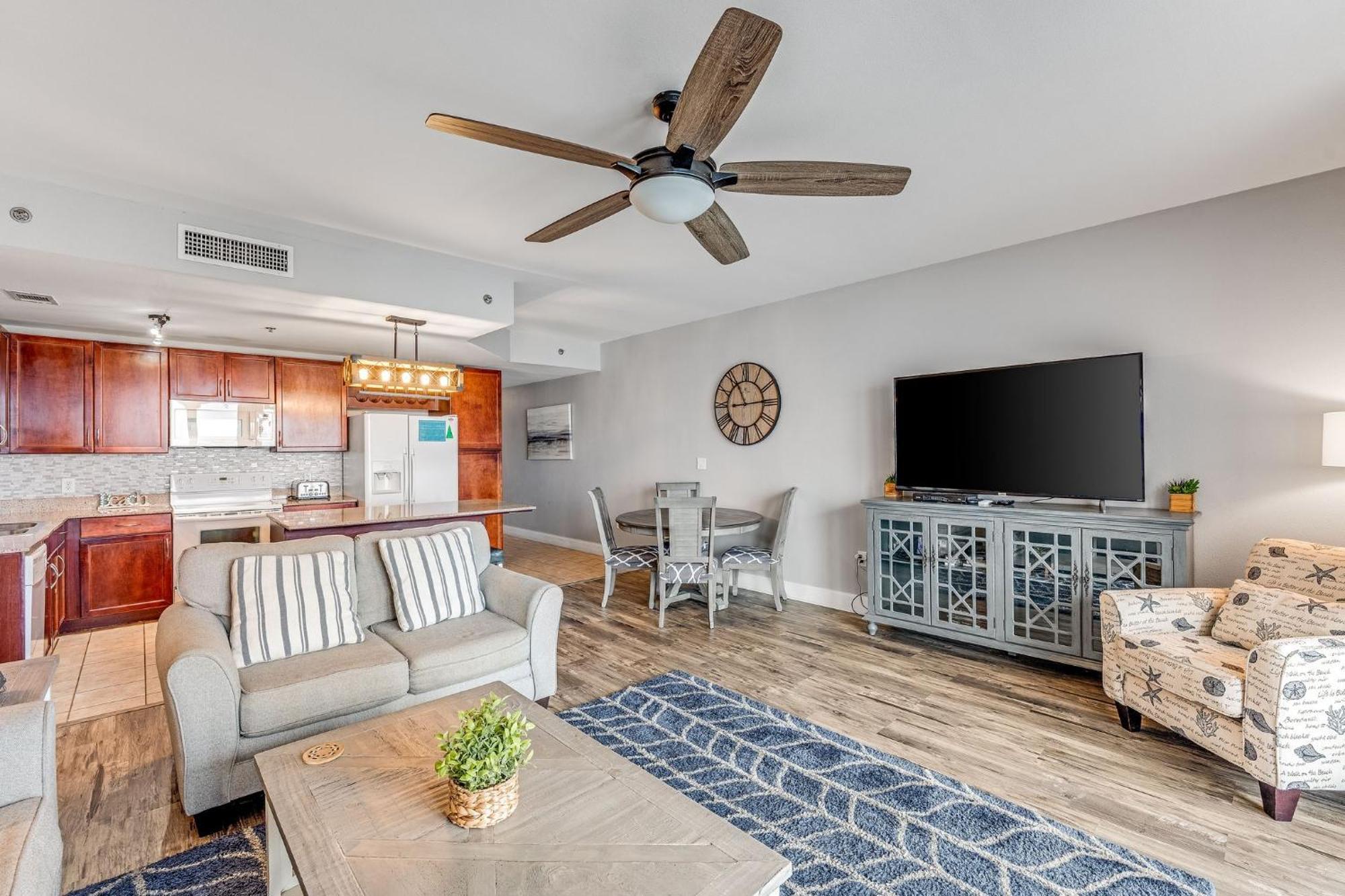 Laketown Wharf #1219 By Nautical Holiday home *