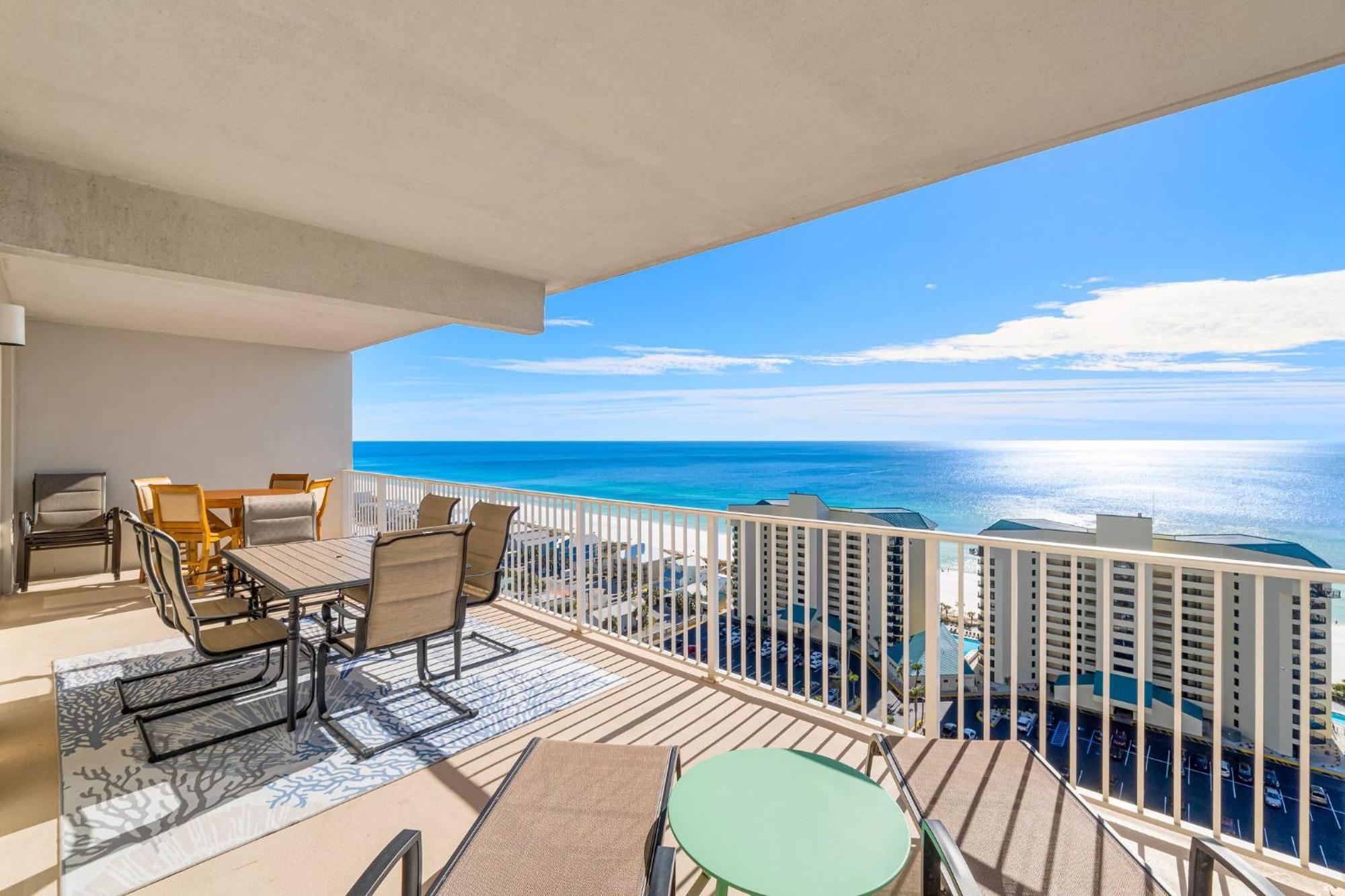 Apartment Spacious 4bd Gulfview Condo! 5 Pools! Free Chairs! By Dolce Getaways *