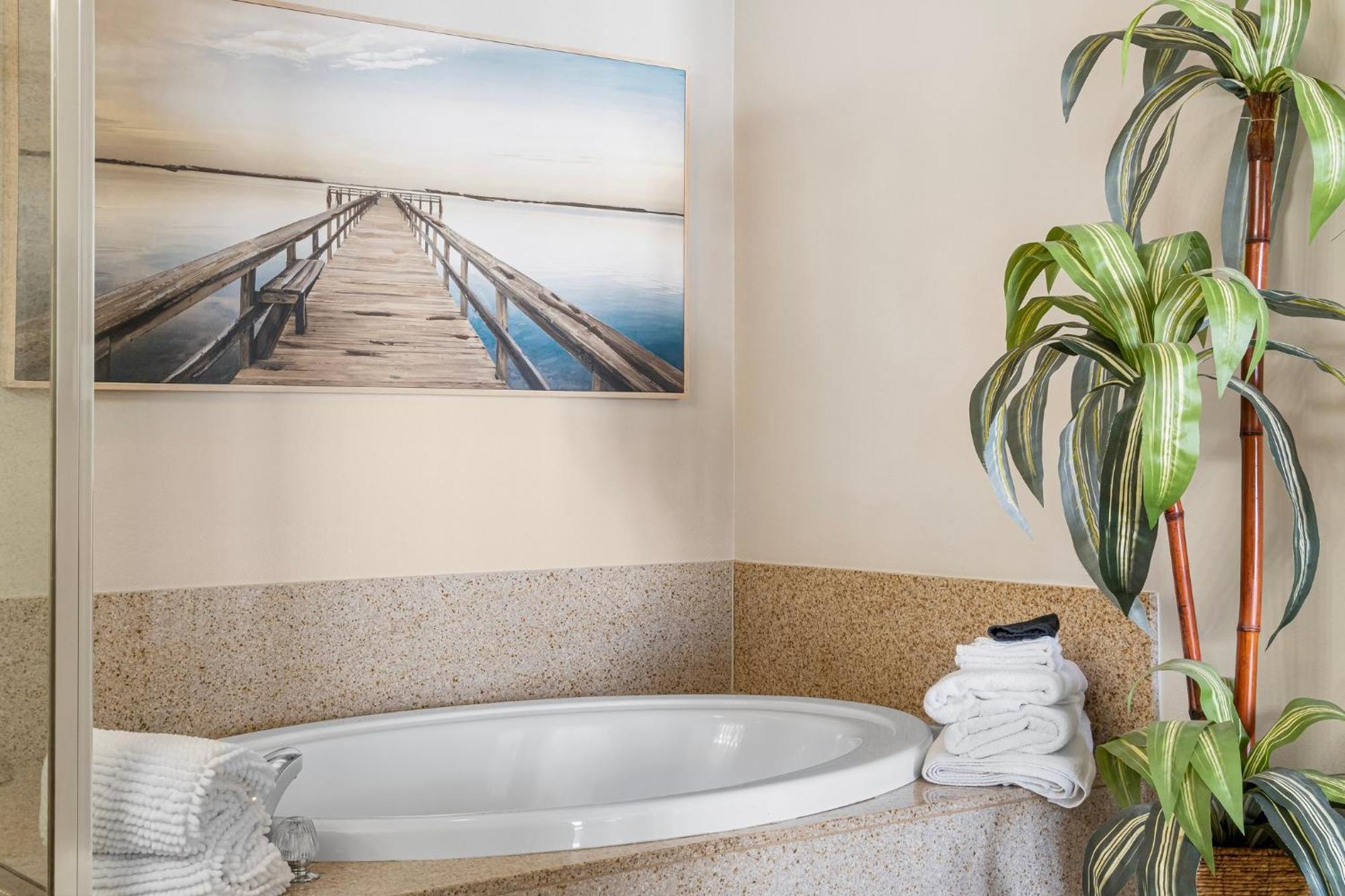 Spacious 4bd Gulfview Condo! 5 Pools! Free Chairs! By Dolce Getaways Apartment *