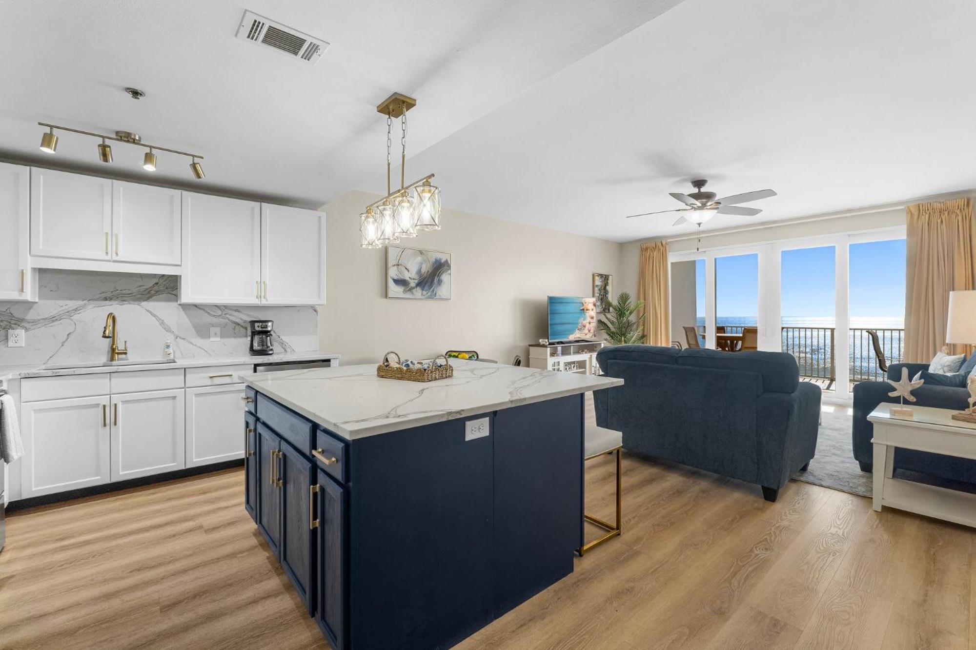 Apartment Spacious 4bd Gulfview Condo! 5 Pools! Free Chairs! By Dolce Getaways Panama City Beach