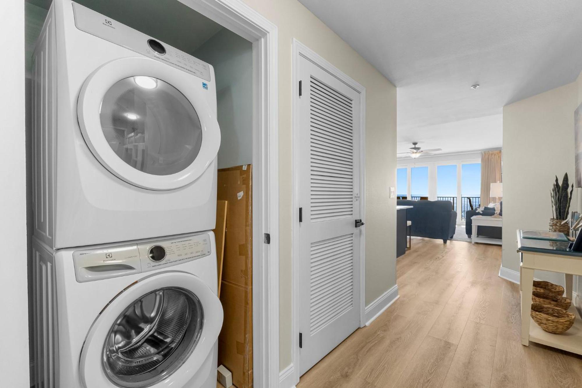 Apartment Spacious 4bd Gulfview Condo! 5 Pools! Free Chairs! By Dolce Getaways