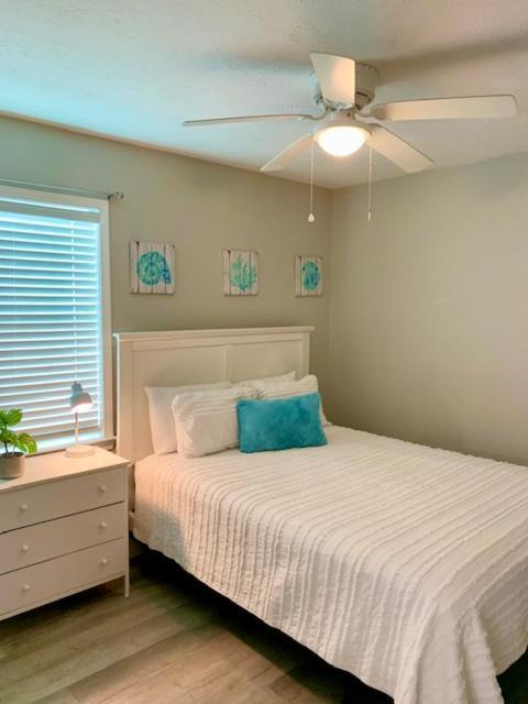 Adorable , Just Steps Away! Holiday home Panama City Beach