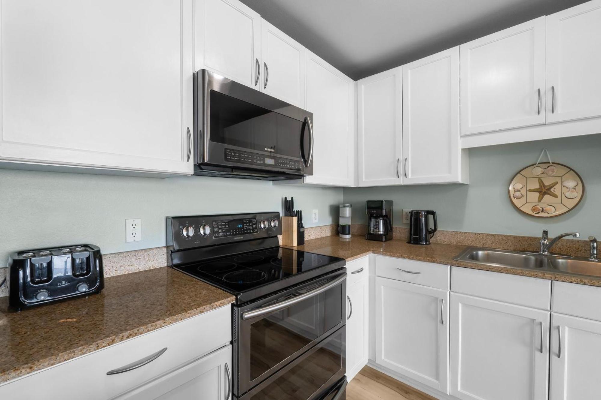 & Ocean Views! Steps To & Dining, Sleeps 9! Dolce Getaways Pcb * Panama City Beach