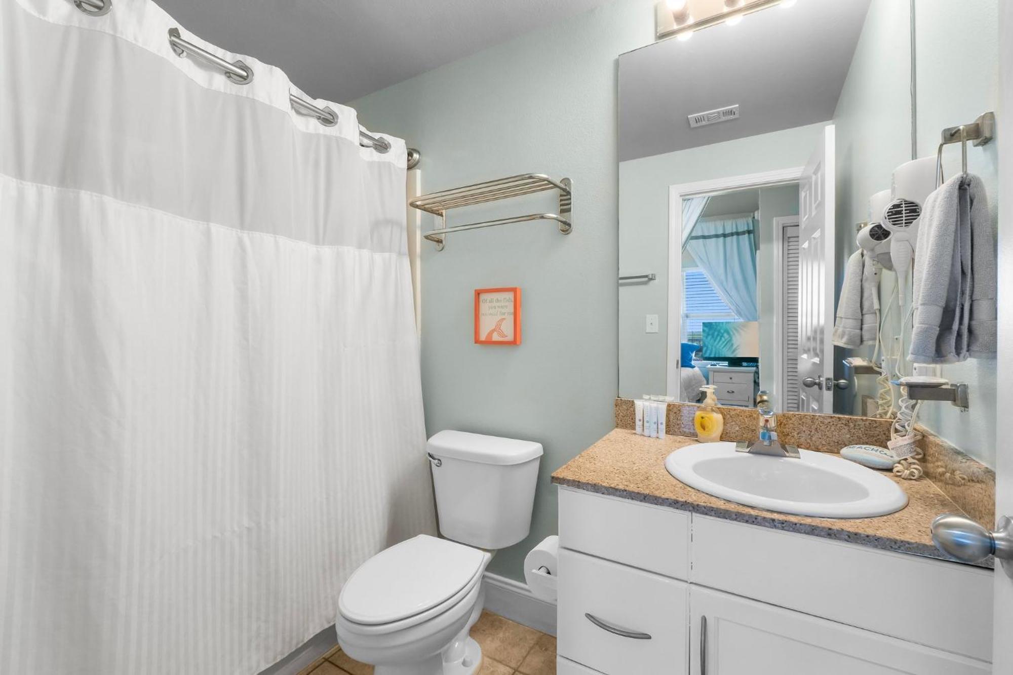 Apartment & Ocean Views! Steps To & Dining, Sleeps 9! Dolce Getaways Pcb *