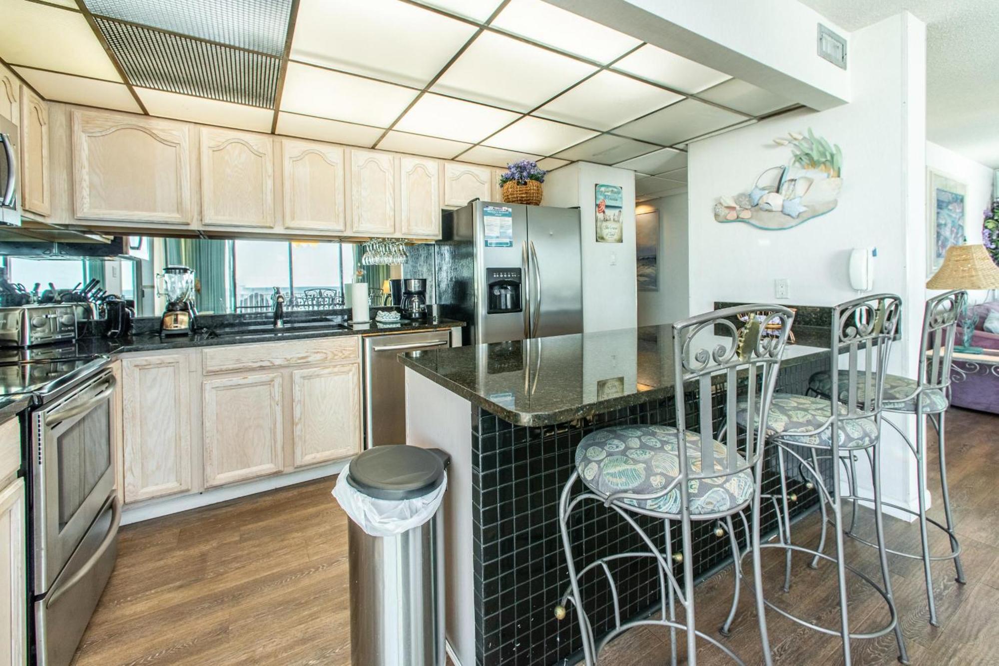 Leeward 308 At Edgewater Apartment *