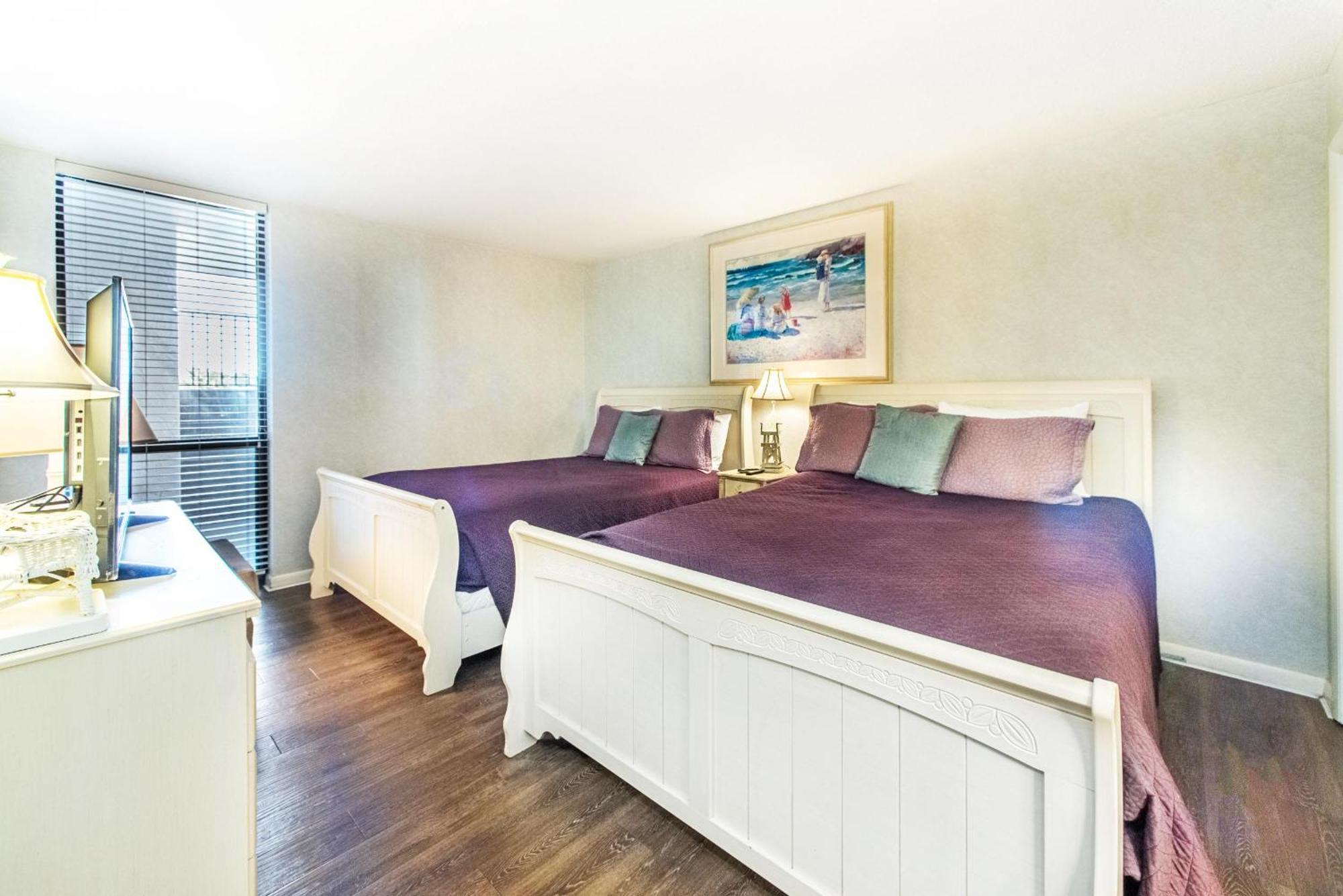 Leeward 308 At Edgewater Apartment