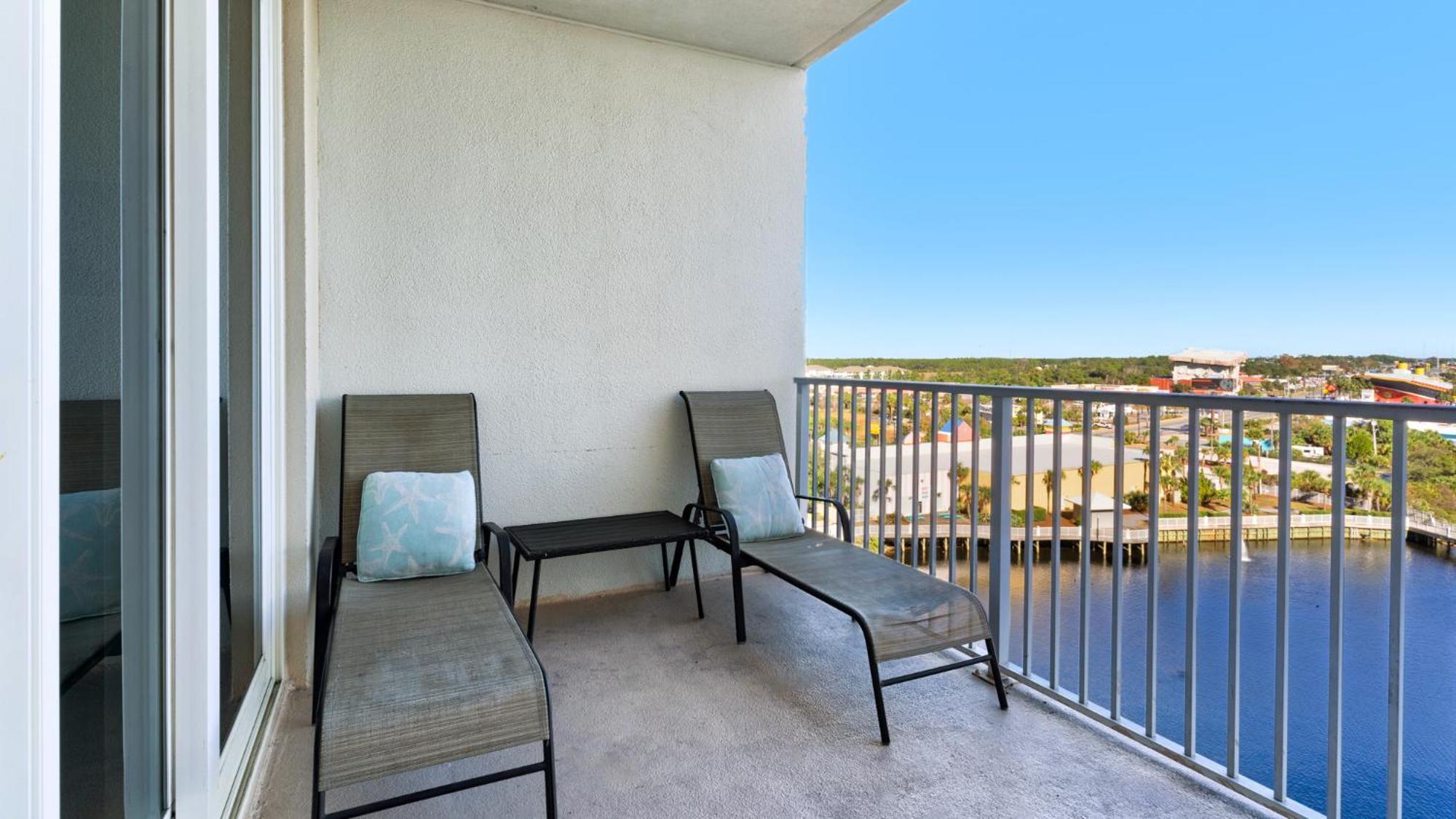 Laketown Wharf 729 - Paradise Retreat Holiday home *