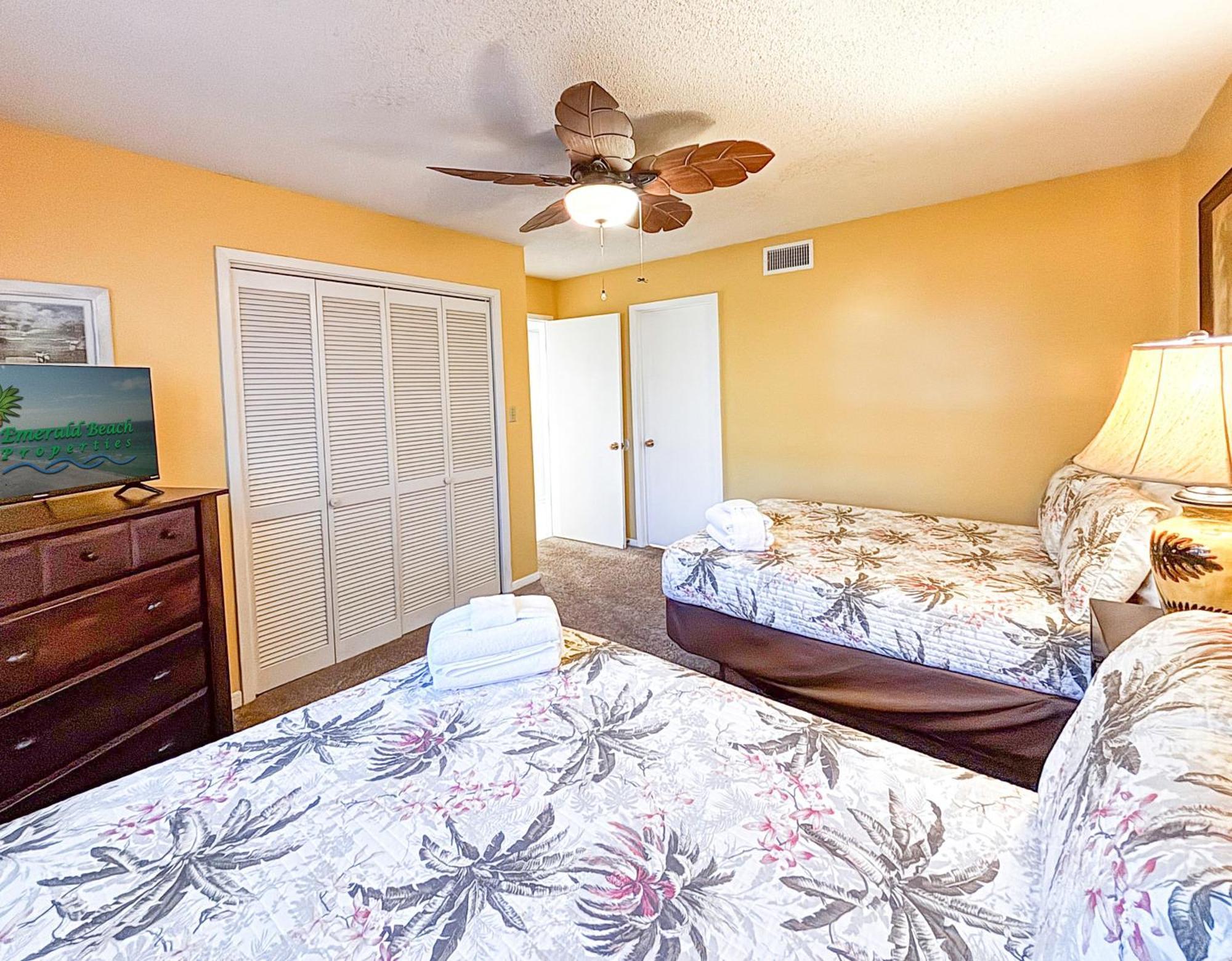 Holiday home Edgewater 2504 'by The Pool' Panama City Beach