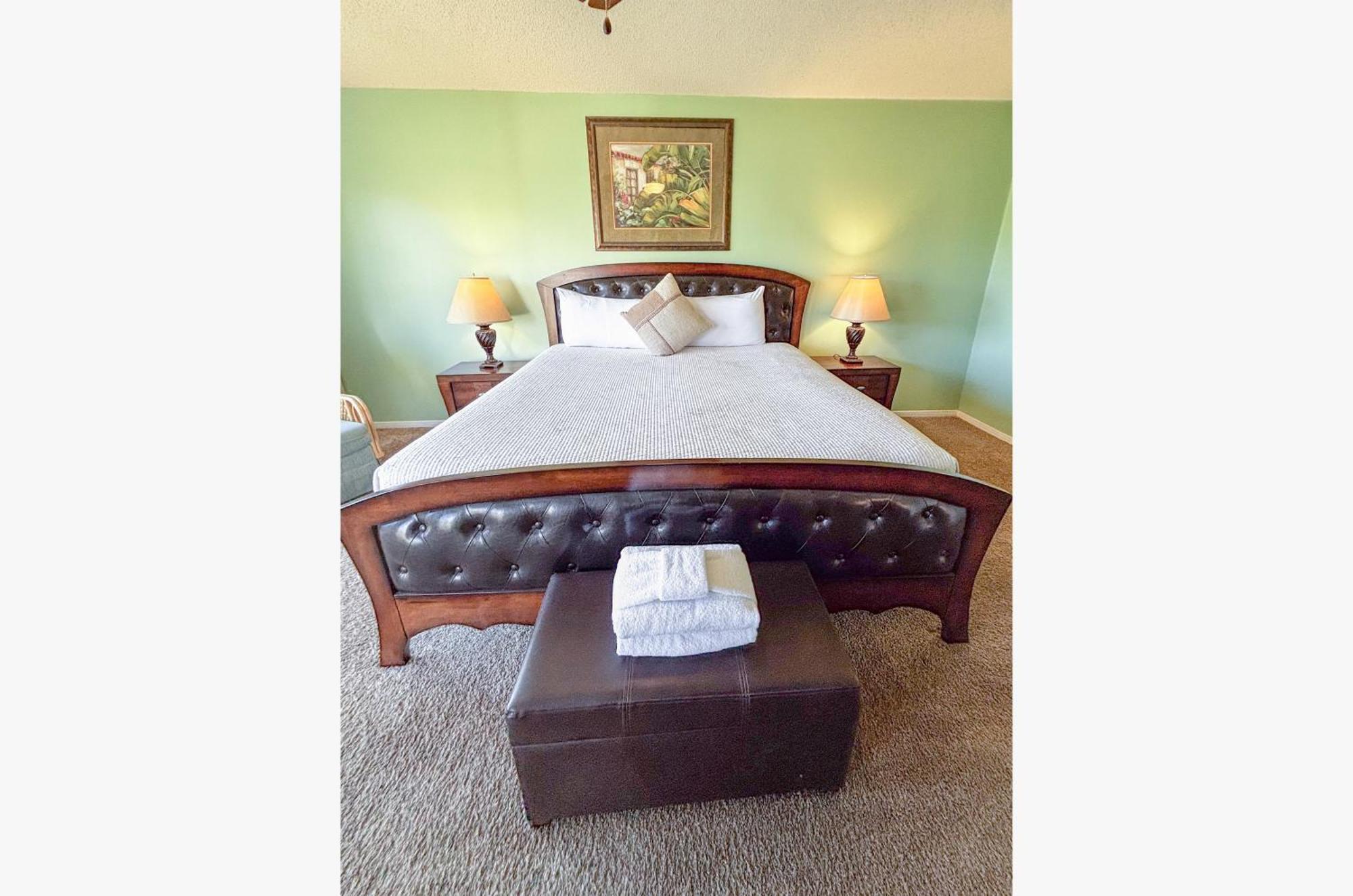Edgewater 2504 'by The Pool' Holiday home *