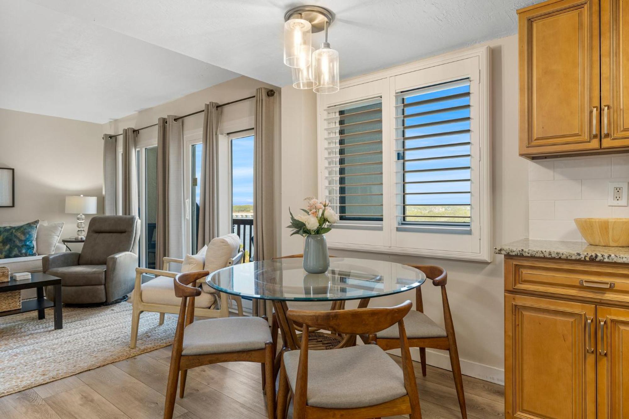 Apartment Lazy Days At Pinnacle Port A-540