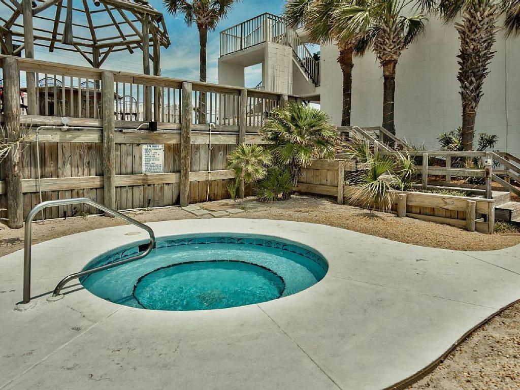 Pet Friendly Ground Level Steps To The Sand! Pool Hot Tub Wifi * Panama City Beach