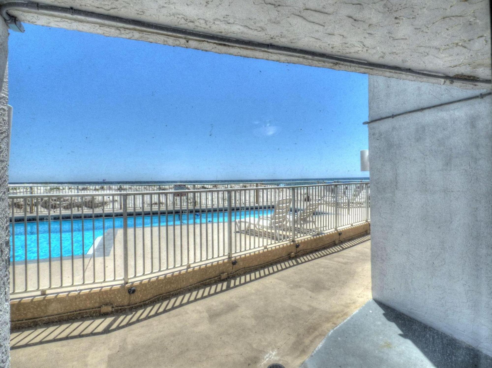 Apartment Pet Friendly Ground Level Steps To The Sand! Pool Hot Tub Wifi