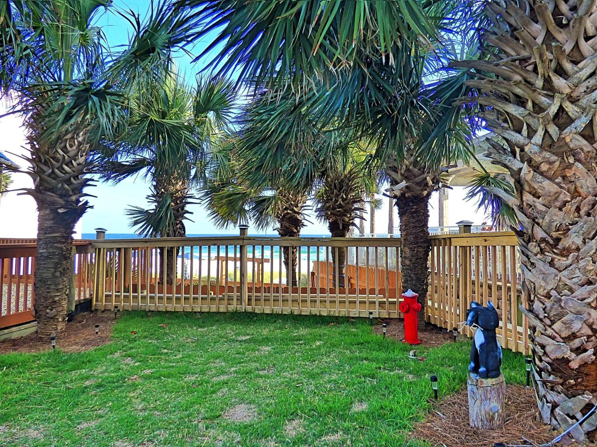 Pet Friendly Ground Level Steps To The Sand! Pool Hot Tub Wifi Apartment Panama City Beach