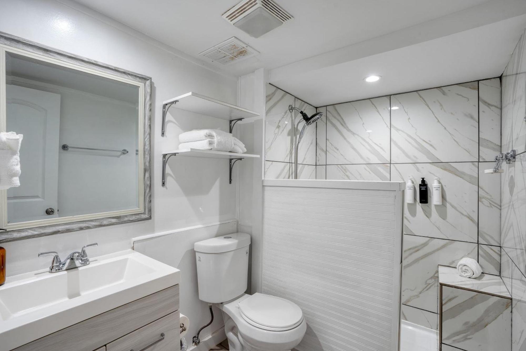 Ambassador C204 By Avantstay Beachfront Access Panama City Beach