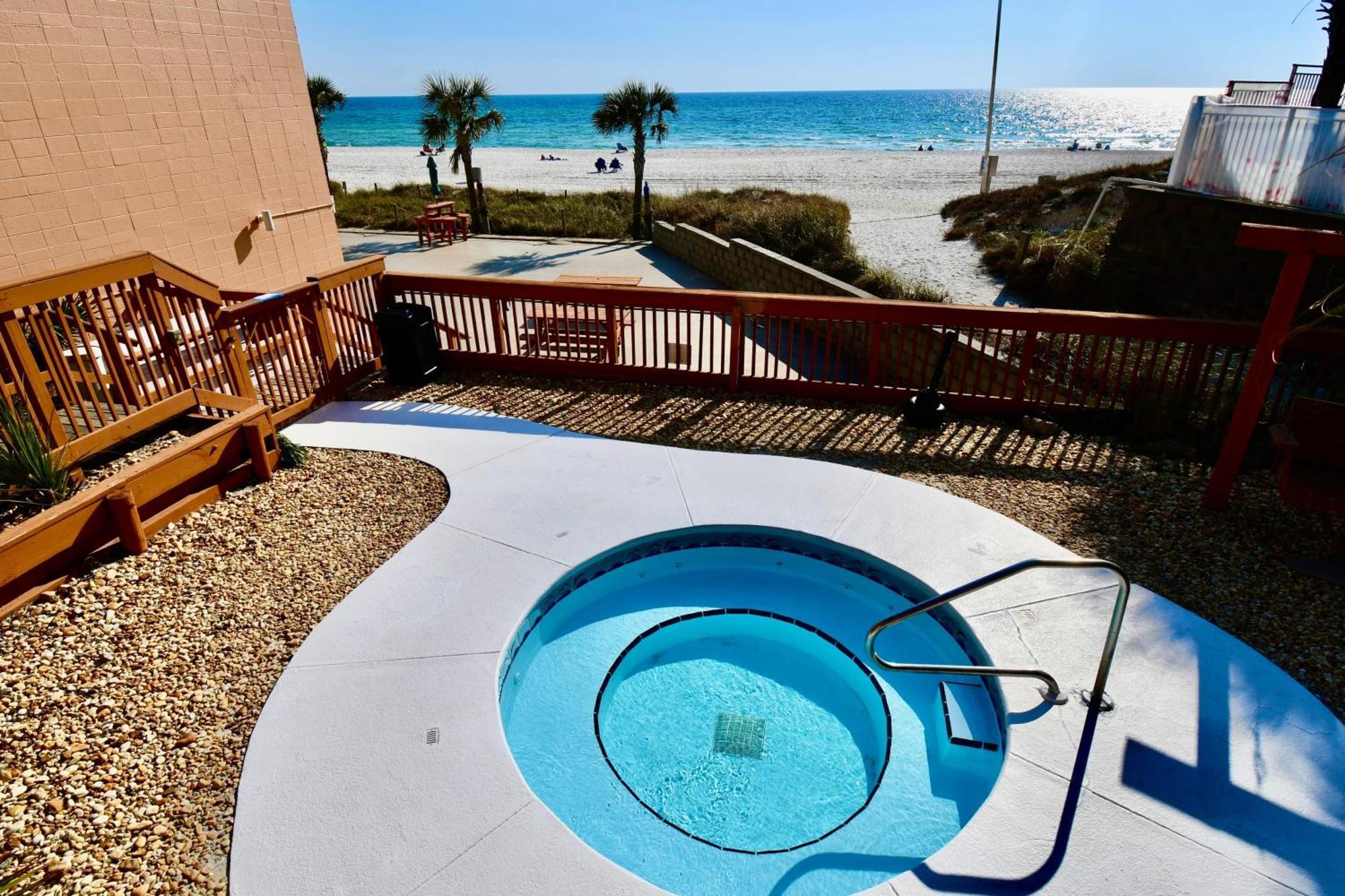 Ambassador C204 By Avantstay Beachfront Access Holiday home Panama City Beach