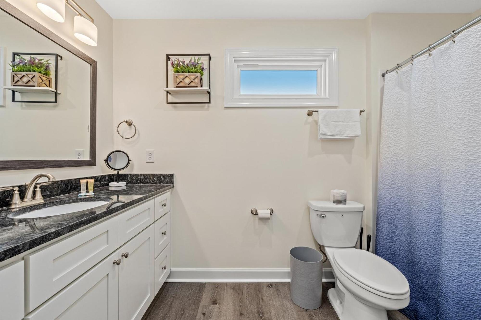 Heated Pool & Pet Friendly - Minutes To - Spacious Backyard - Flpcb38 Holiday home *
