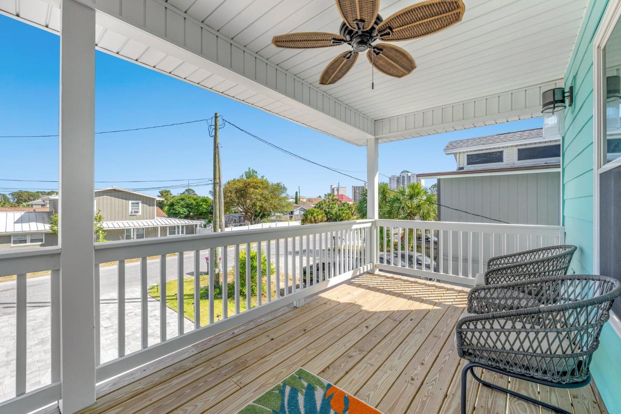 Heated Pool & Pet Friendly - Minutes To - Spacious Backyard - Flpcb38 *