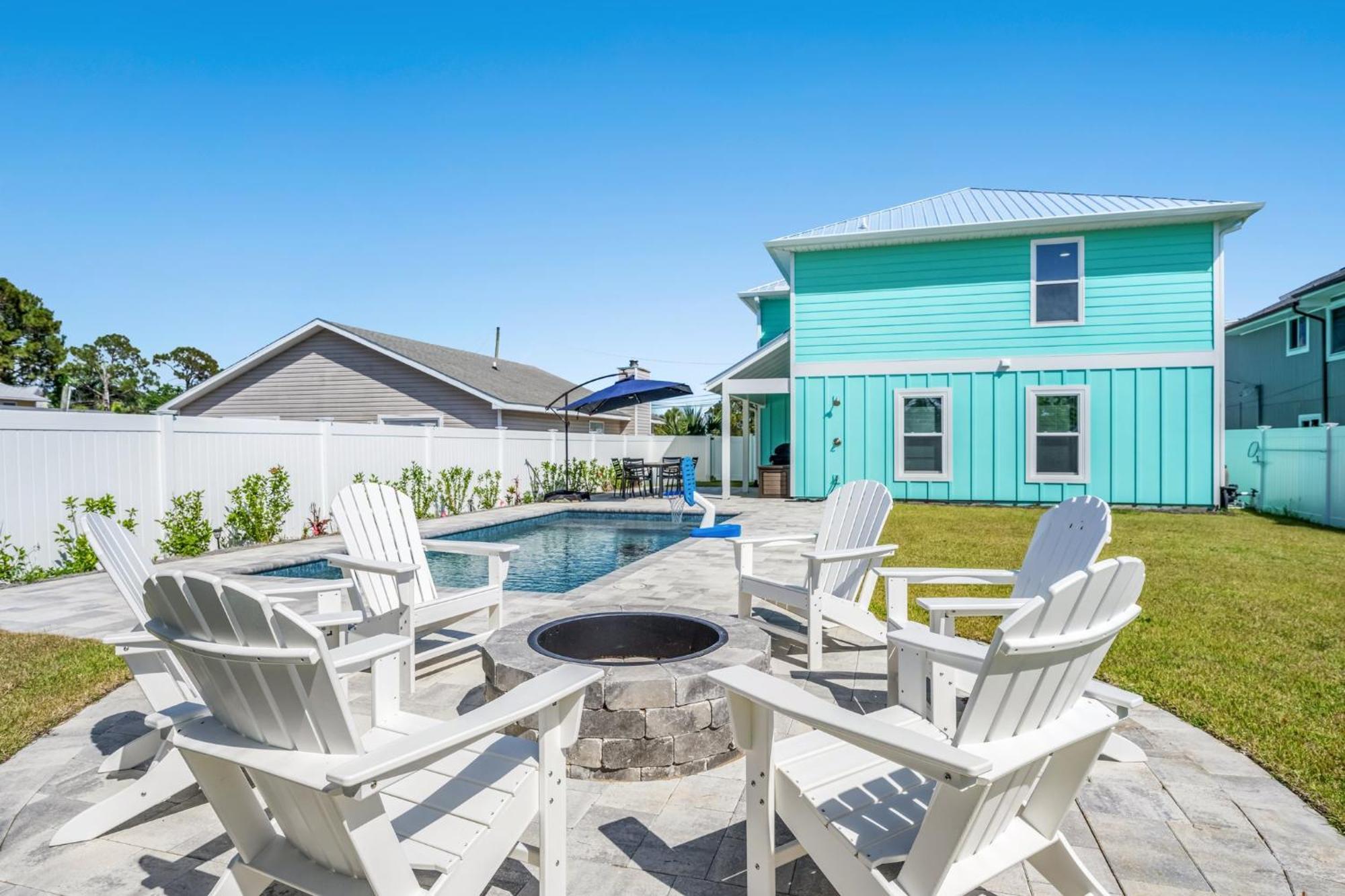 Heated Pool & Pet Friendly - Minutes To - Spacious Backyard - Flpcb38