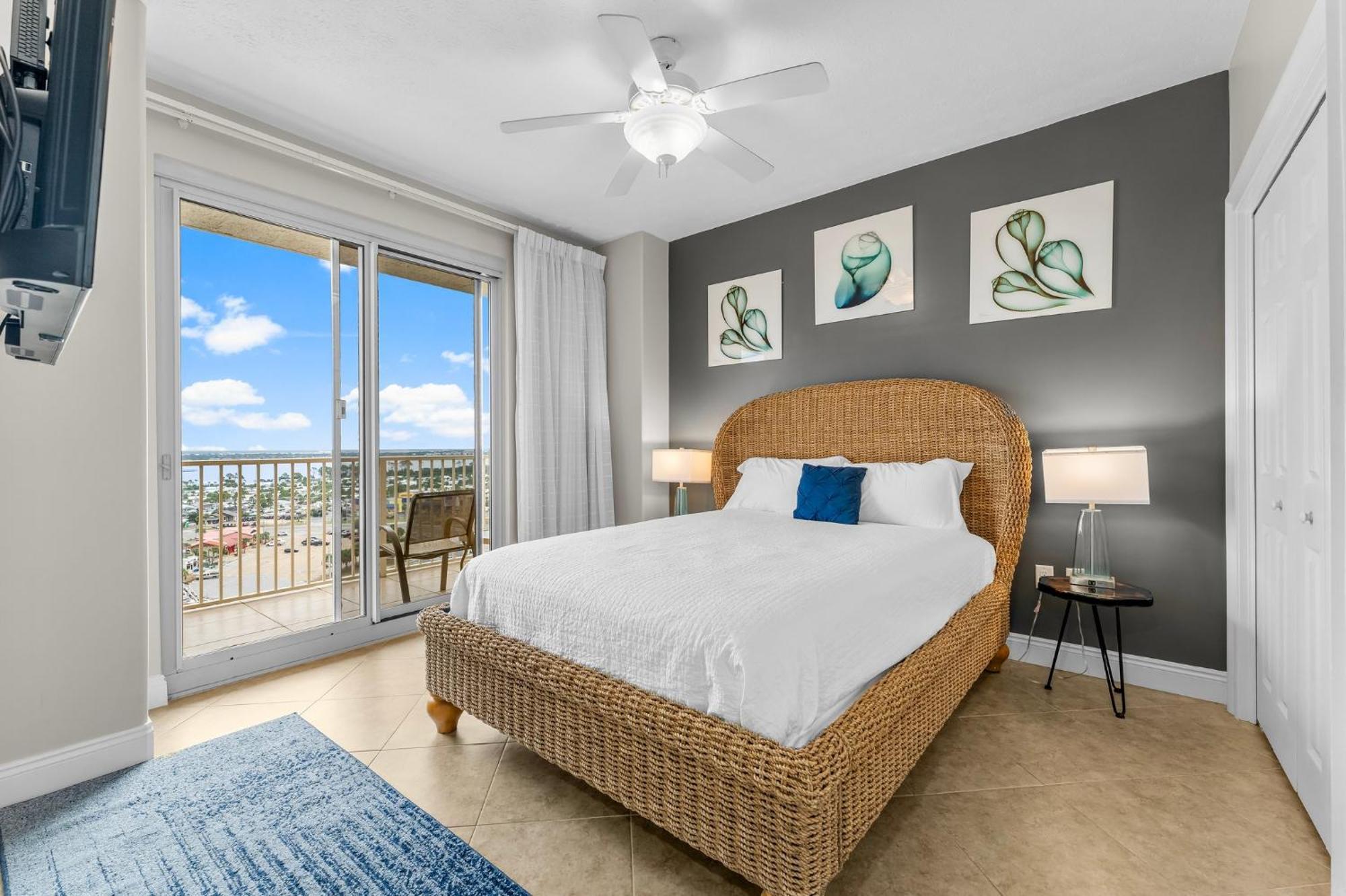 Apartment Treasure Island 1401
