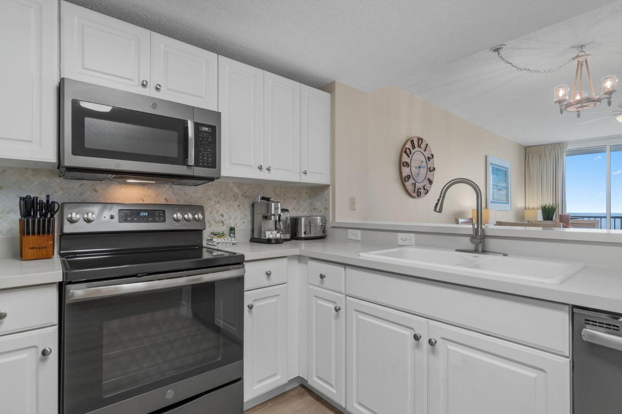 Apartment 1103 Maj Panama City Beach